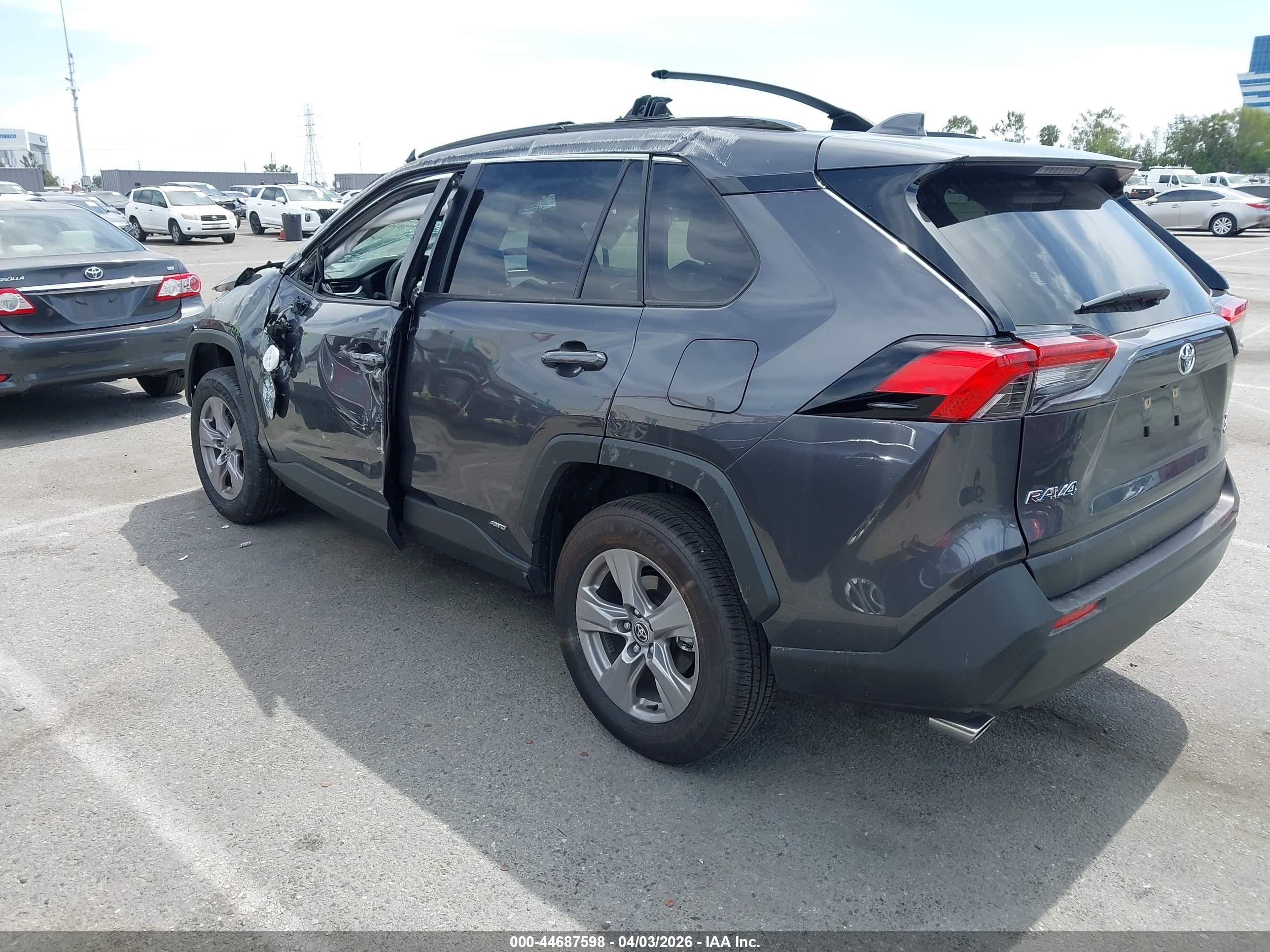 2025 Toyota Rav 4 VIN JTMRWRFV9SJ083535 IAAI salvage auction — Front End, Salvage (California), sold $8,200 on 2026-07-02 (photo 3)