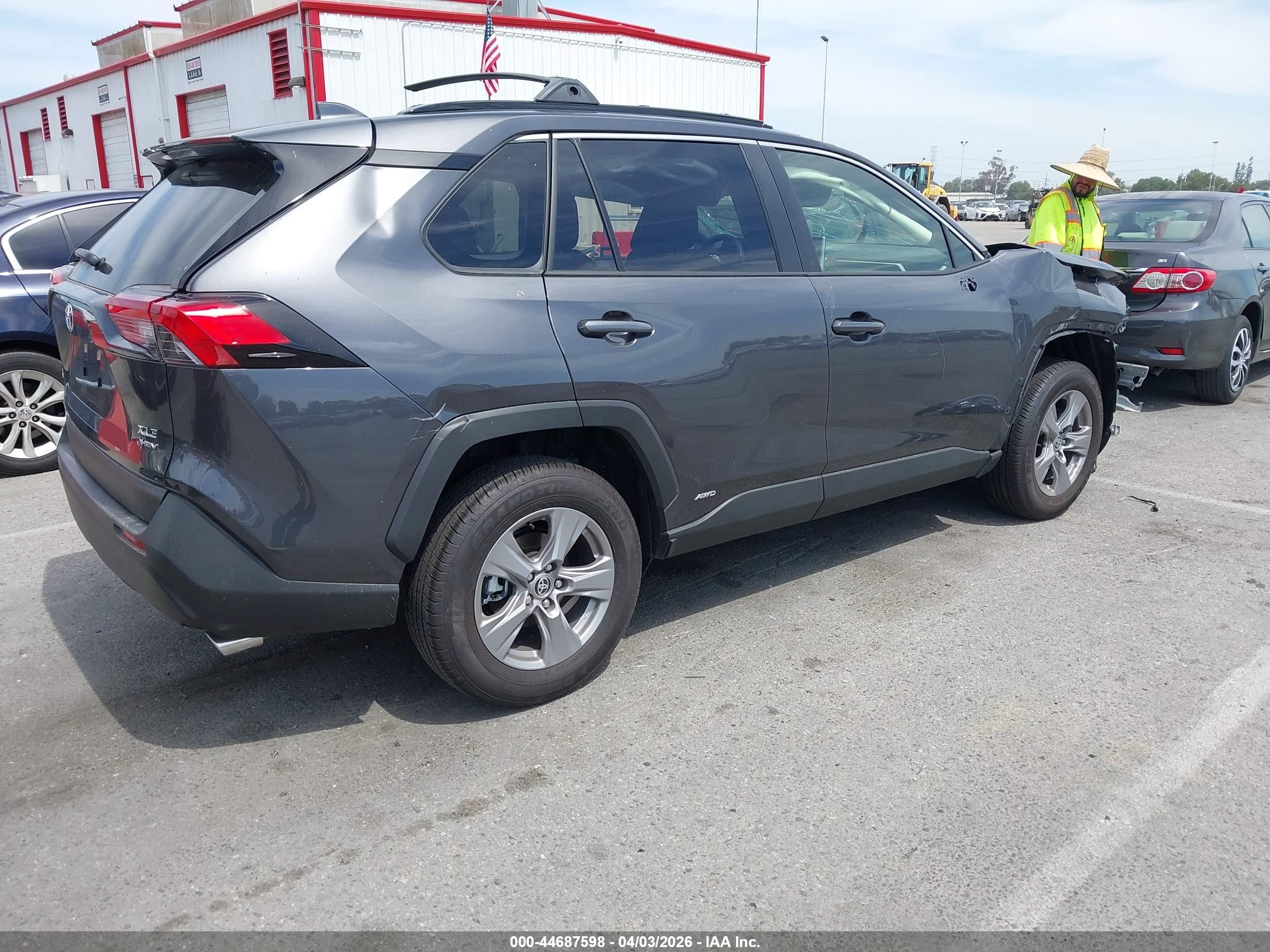 2025 Toyota Rav 4 VIN JTMRWRFV9SJ083535 IAAI salvage auction — Front End, Salvage (California), sold $8,200 on 2026-07-02 (photo 4)