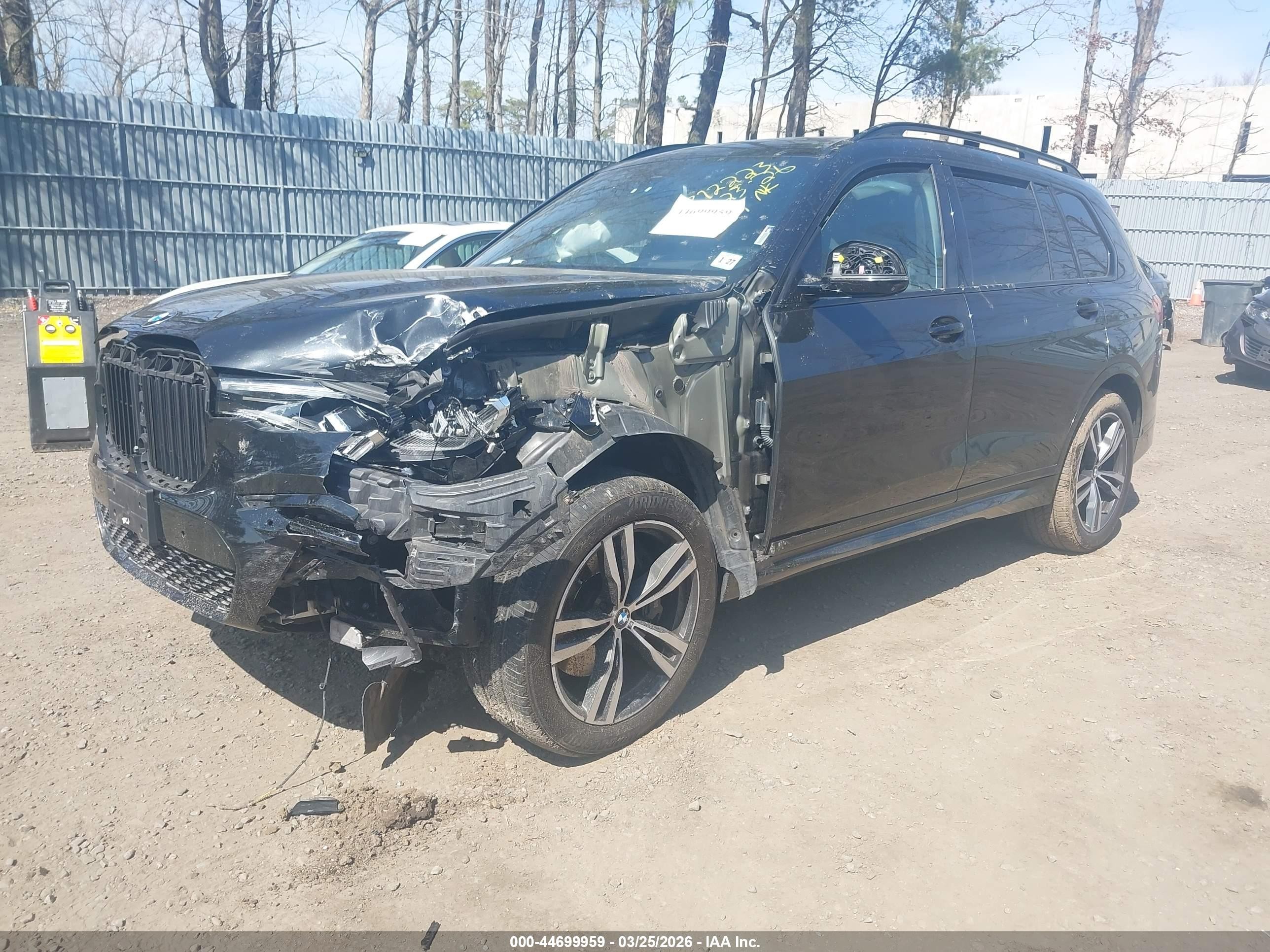 2022 BMW X7 VIN 5UXCW2C02N9K70075 IAAI salvage auction — Unknown, Salvage (Idaho), sold $24,600 on 2026-08-23 (photo 2)