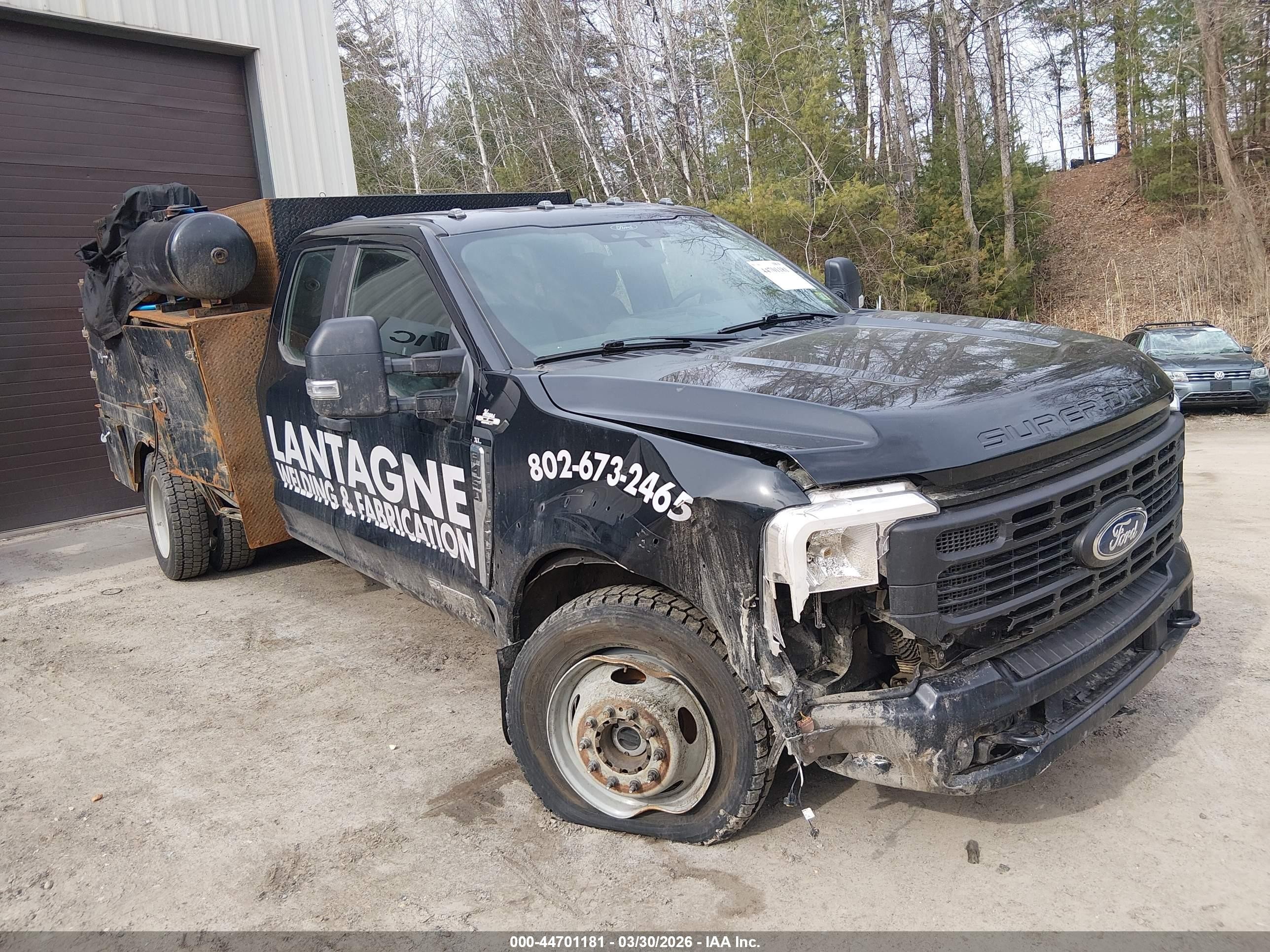 2024 Ford F-450 VIN 1FD0X4HTXRED02182 — IAAI salvage auction photo