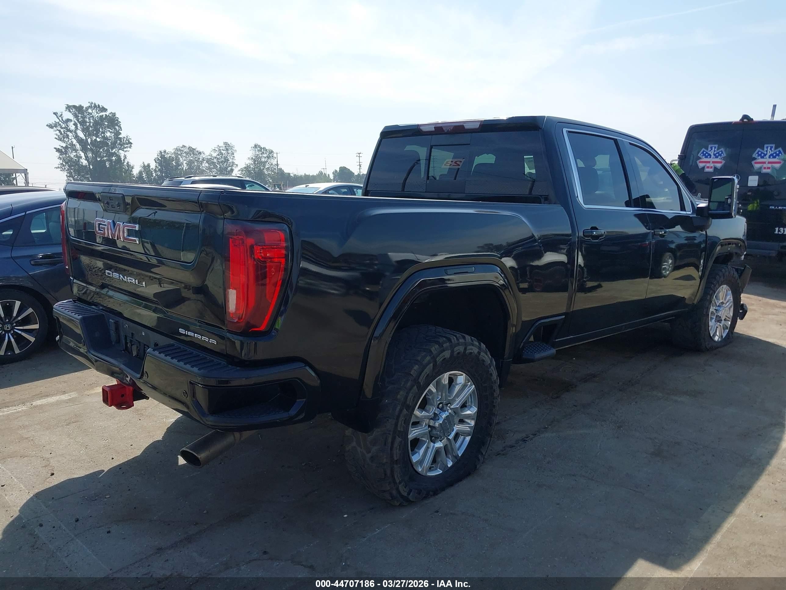 2022 Gmc SIERRA VIN 1GT49RE79NF161453 IAAI salvage auction — Front End, Salvage Title - Dealer (California), sold $7,950 on 2026-05-06 (photo 4)