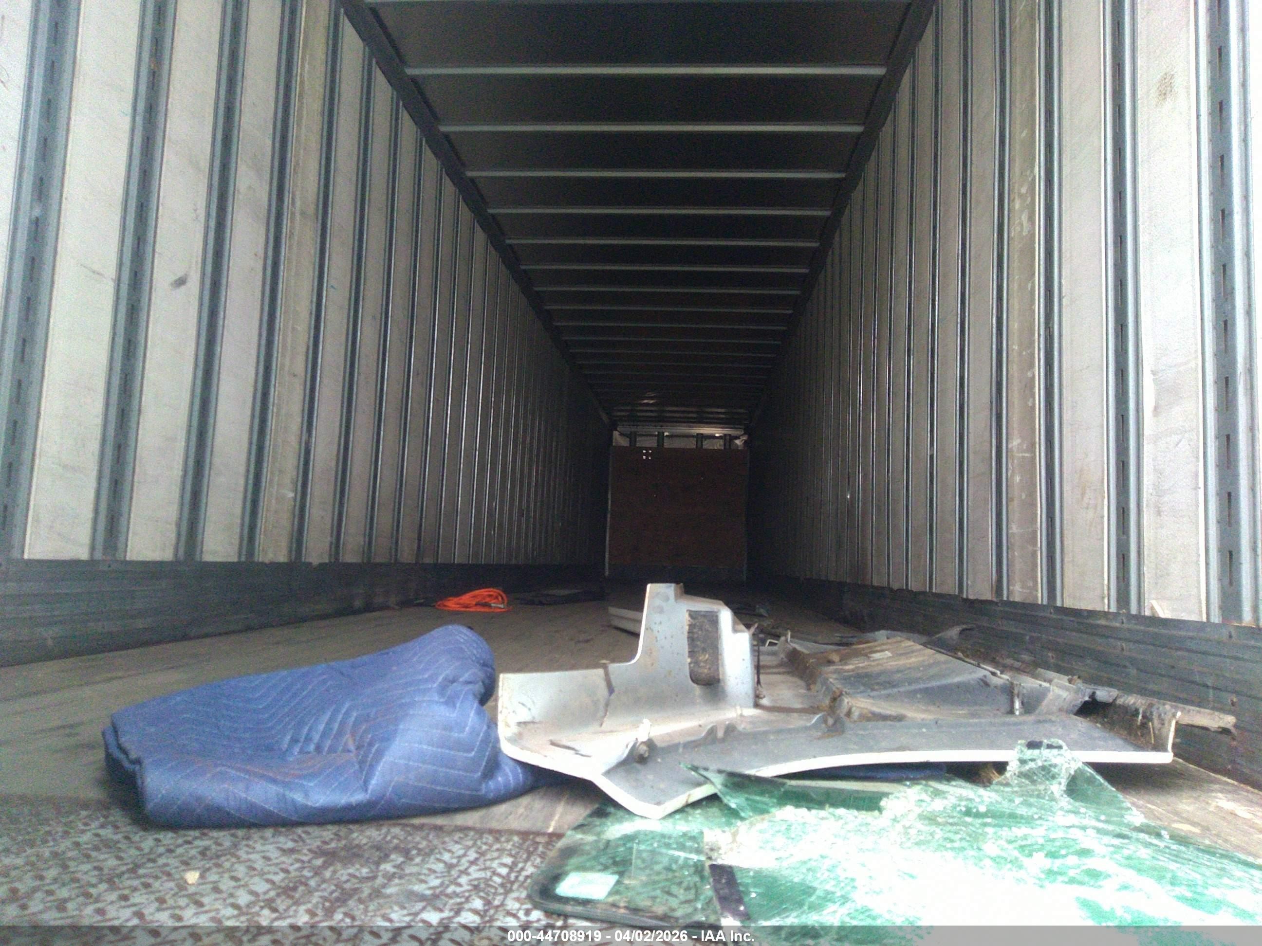 2017 Great Dane Trailers Unknown VIN 1GRAA0623HT613997 IAAI salvage auction — Rollover, Salvage (Ohio), sold $525 on 2026-09-09 (photo 8)