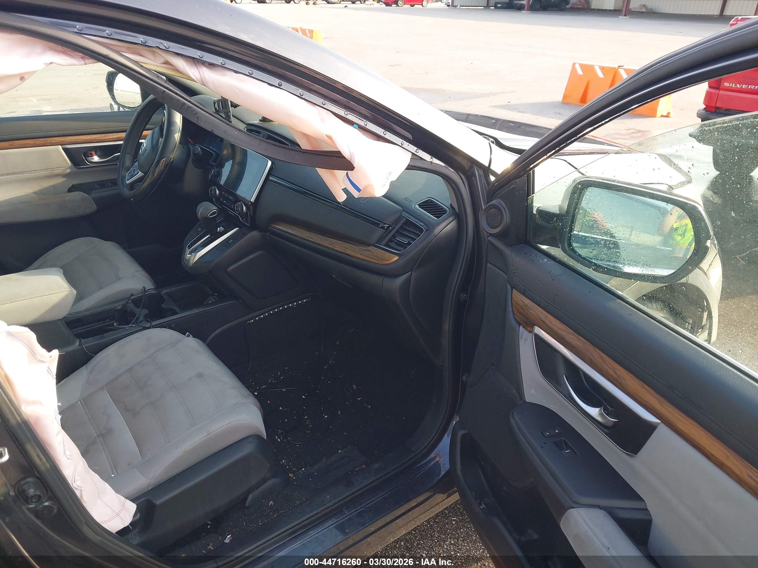 2018 Honda CR-V VIN 7FARW2H56JE049311 IAAI salvage auction — Rear End, Clear (Indiana), sold $6,400 on 2026-07-12 (photo 5)