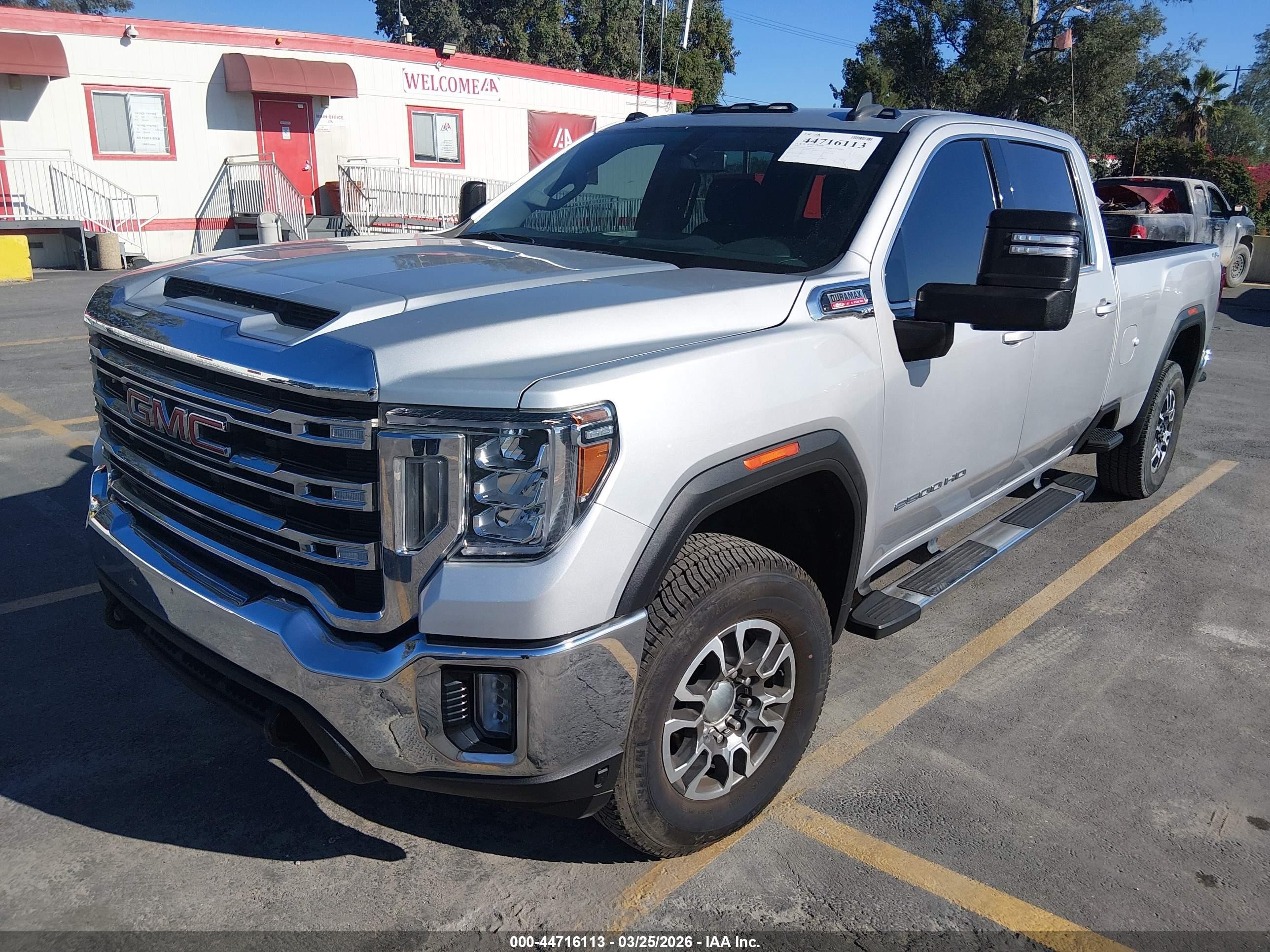 2023 Gmc SIERRA VIN 1GT49MEY1PF194560 IAAI salvage auction — Theft, Clear - Dealer Only (California), sold $45,000 on 2026-04-09 (photo 2)