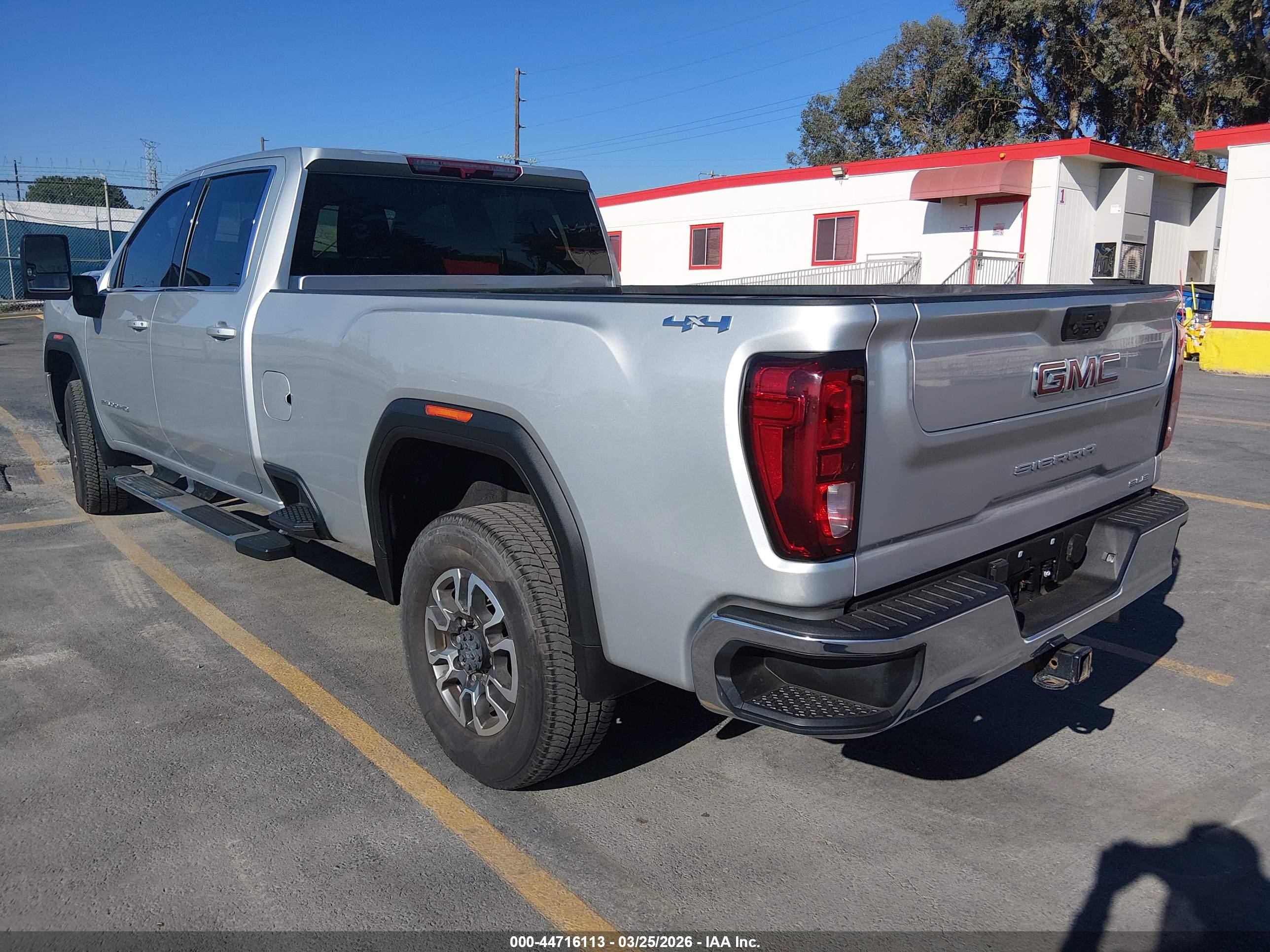 2023 Gmc SIERRA VIN 1GT49MEY1PF194560 IAAI salvage auction — Theft, Clear - Dealer Only (California), sold $45,000 on 2026-04-09 (photo 3)