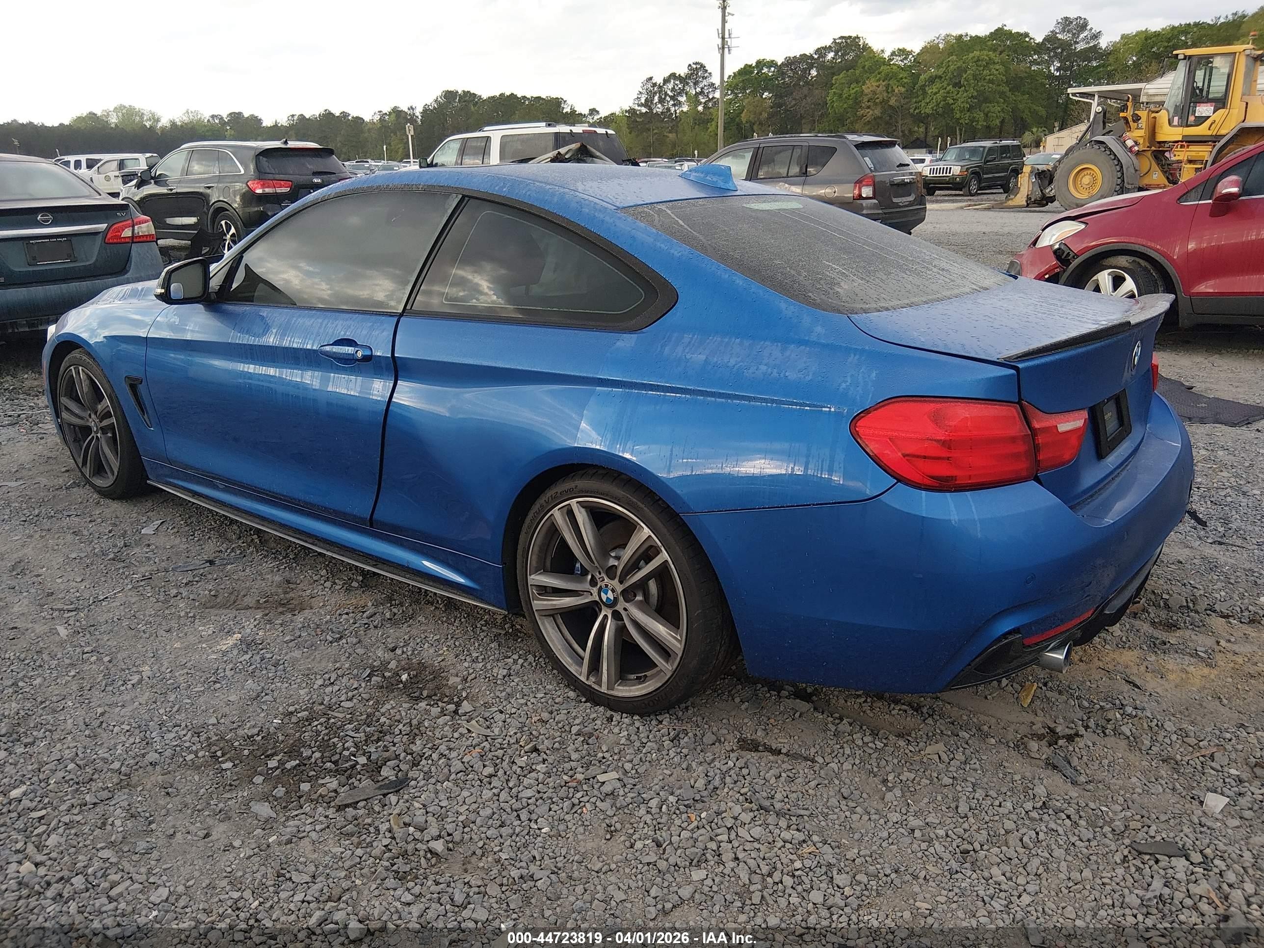 2014 BMW 4er VIN WBA3R1C52EK192689 IAAI salvage auction — Side, Salvage (South Carolina), sold $2,700 on 2026-09-11 (photo 3)