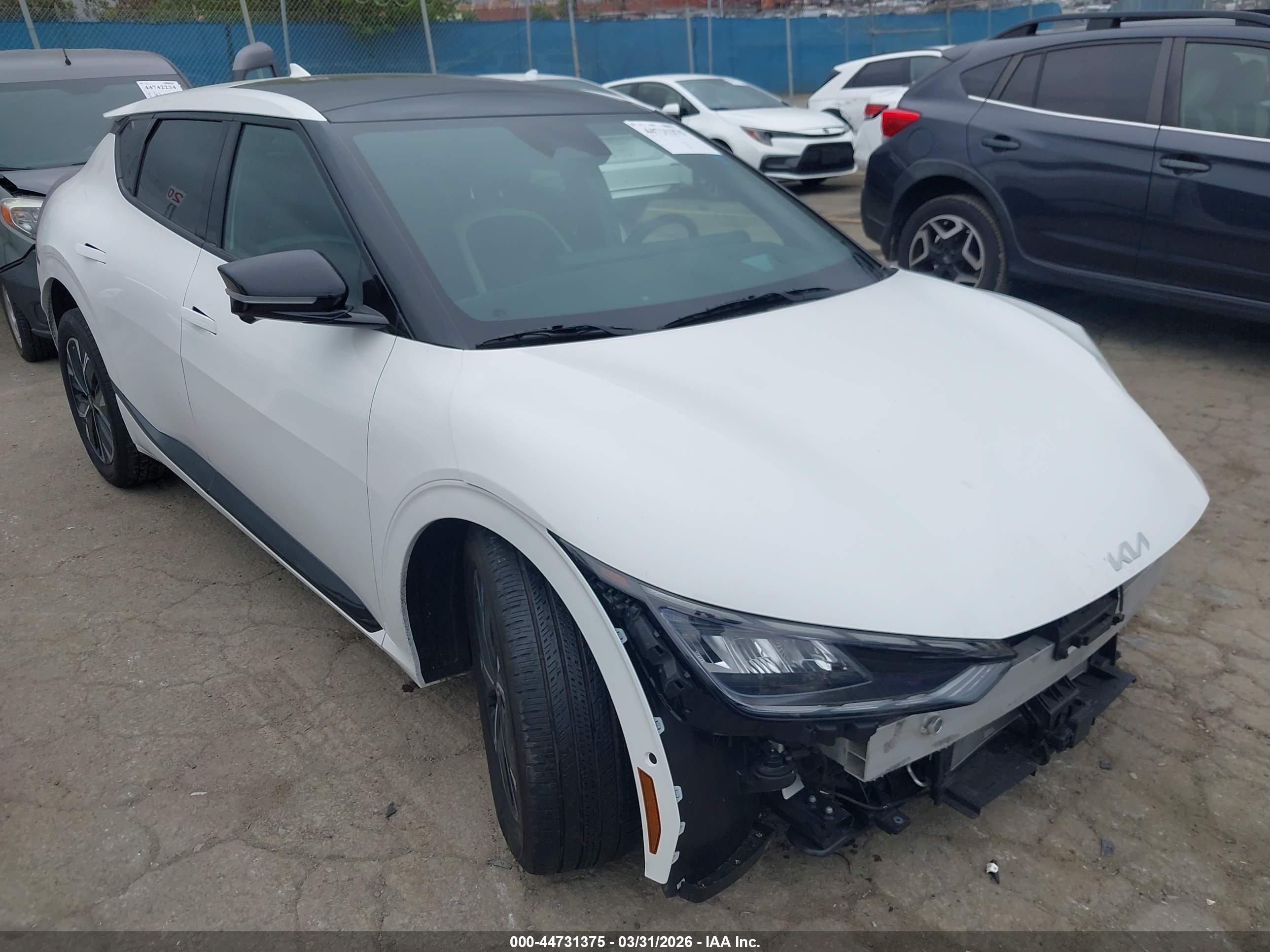 2024 Kia EV6 VIN KNDC44LA2R5224982 — IAAI salvage auction photo