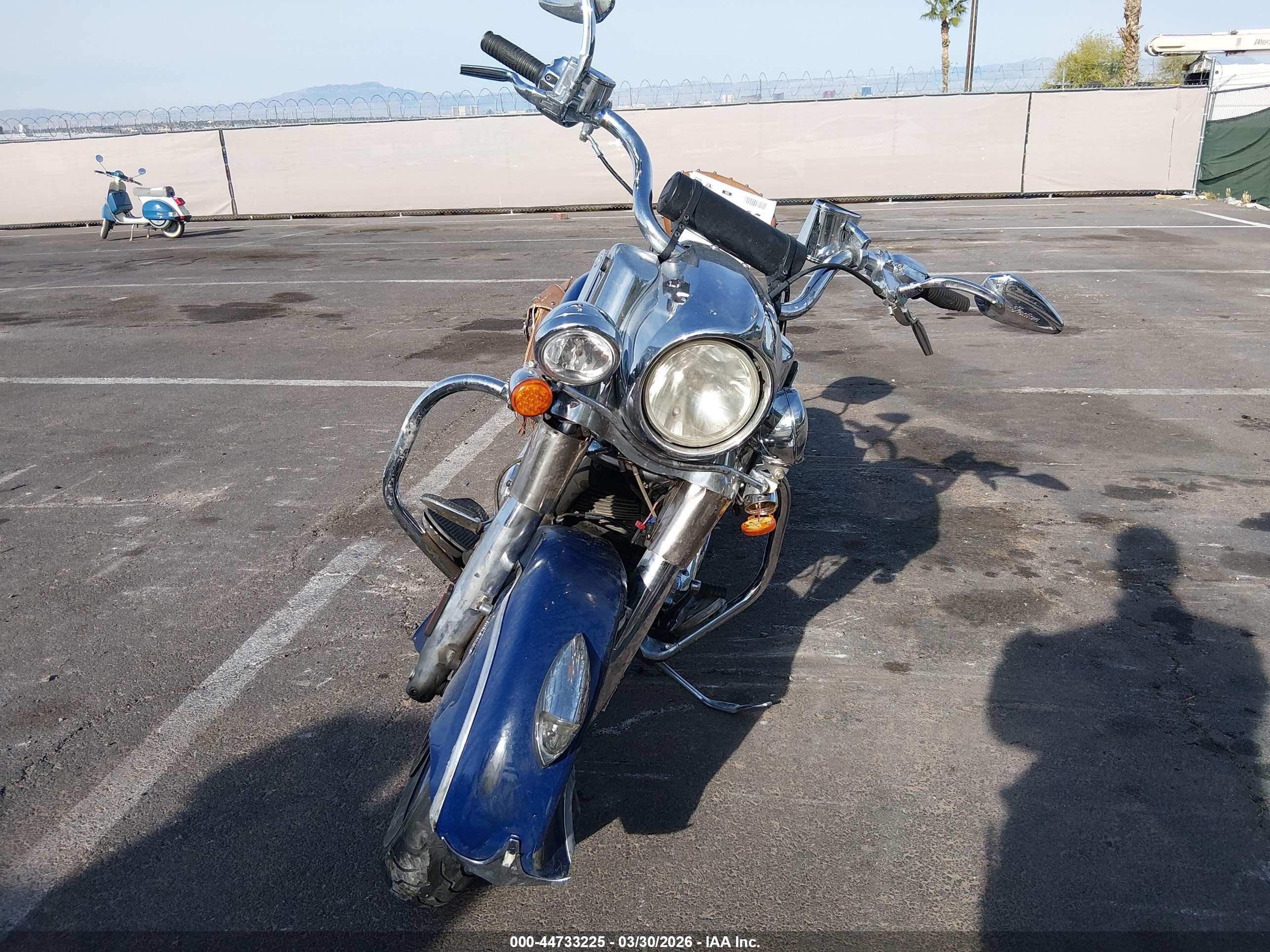 2014 Indian motorcycle co. Chief VIN 56KCCVAAXE3317695 IAAI salvage auction — Unknown, Salvage (Nevada), sold $2,000 on 2026-10-19 (photo 5)