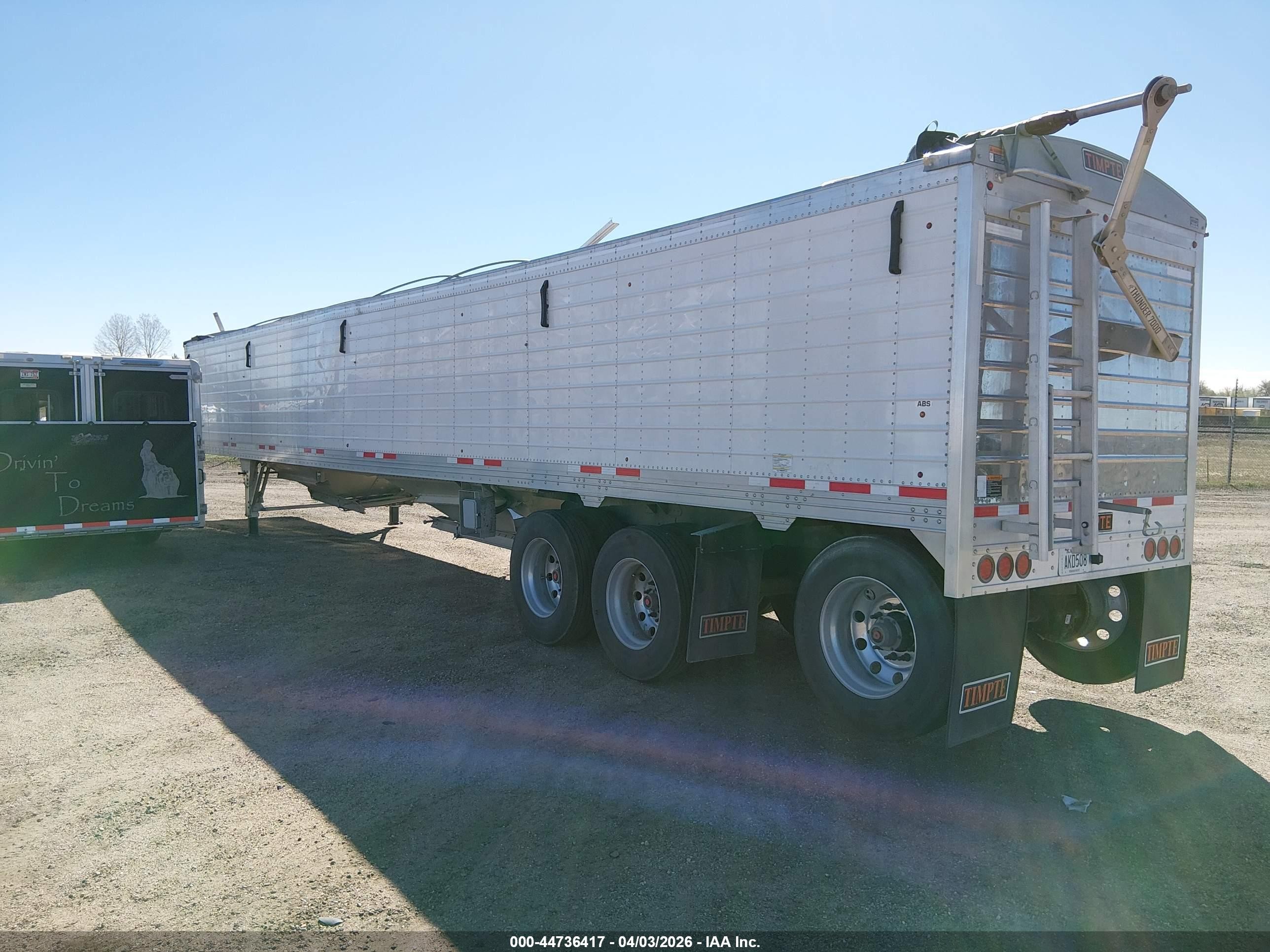 2026 Timpte Grain trailer VIN 1TDH50031TB189751 IAAI salvage auction — All Over, Salvage (Colorado), sold $950 on 2026-09-09 (photo 3)