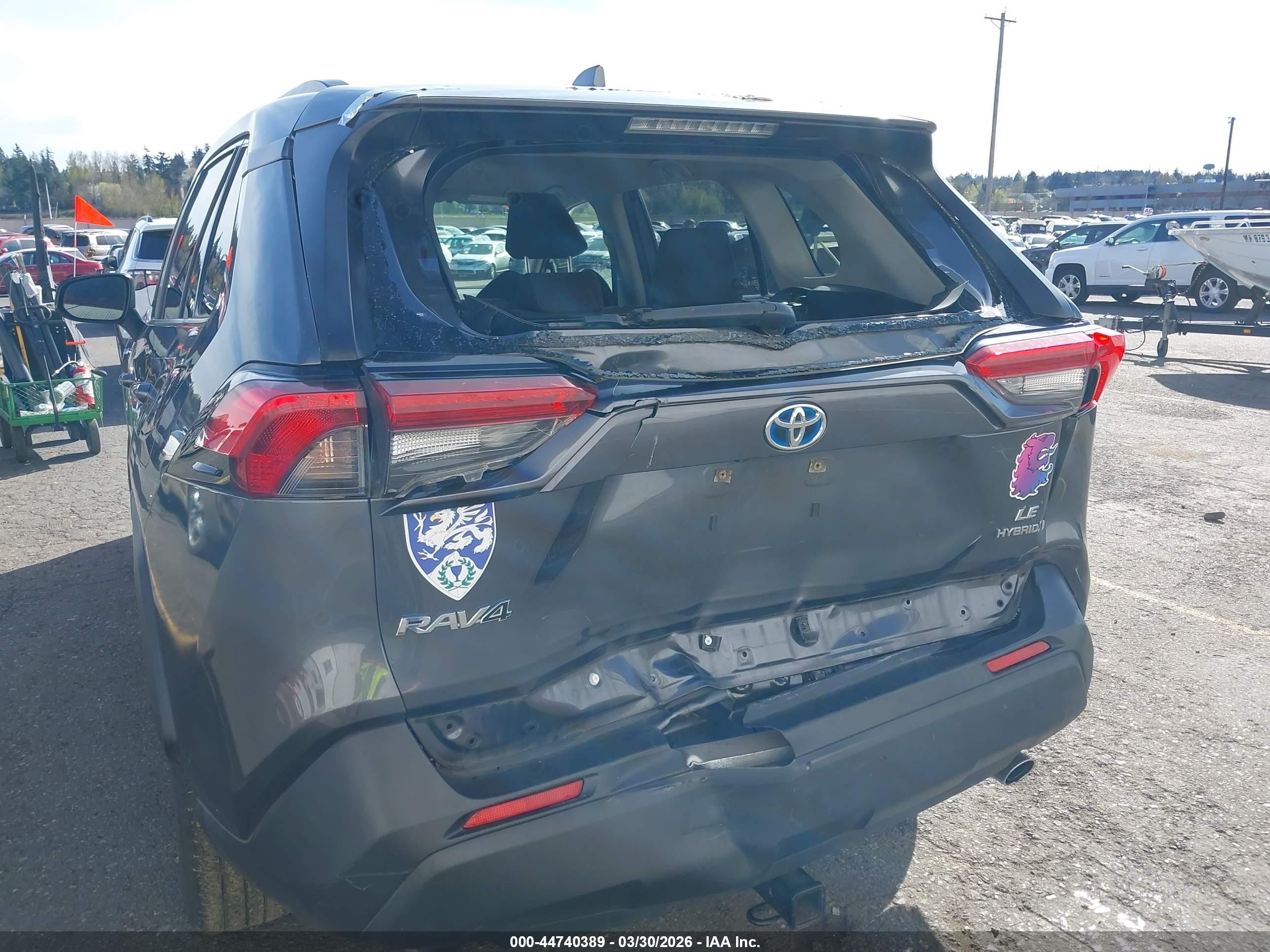 2019 Toyota RAV4 Hybrid VIN JTMLWRFV9KD013943 IAAI salvage auction — Rear End, Salvage (Oregon), sold $6,950 on 2026-07-09 (photo 6)