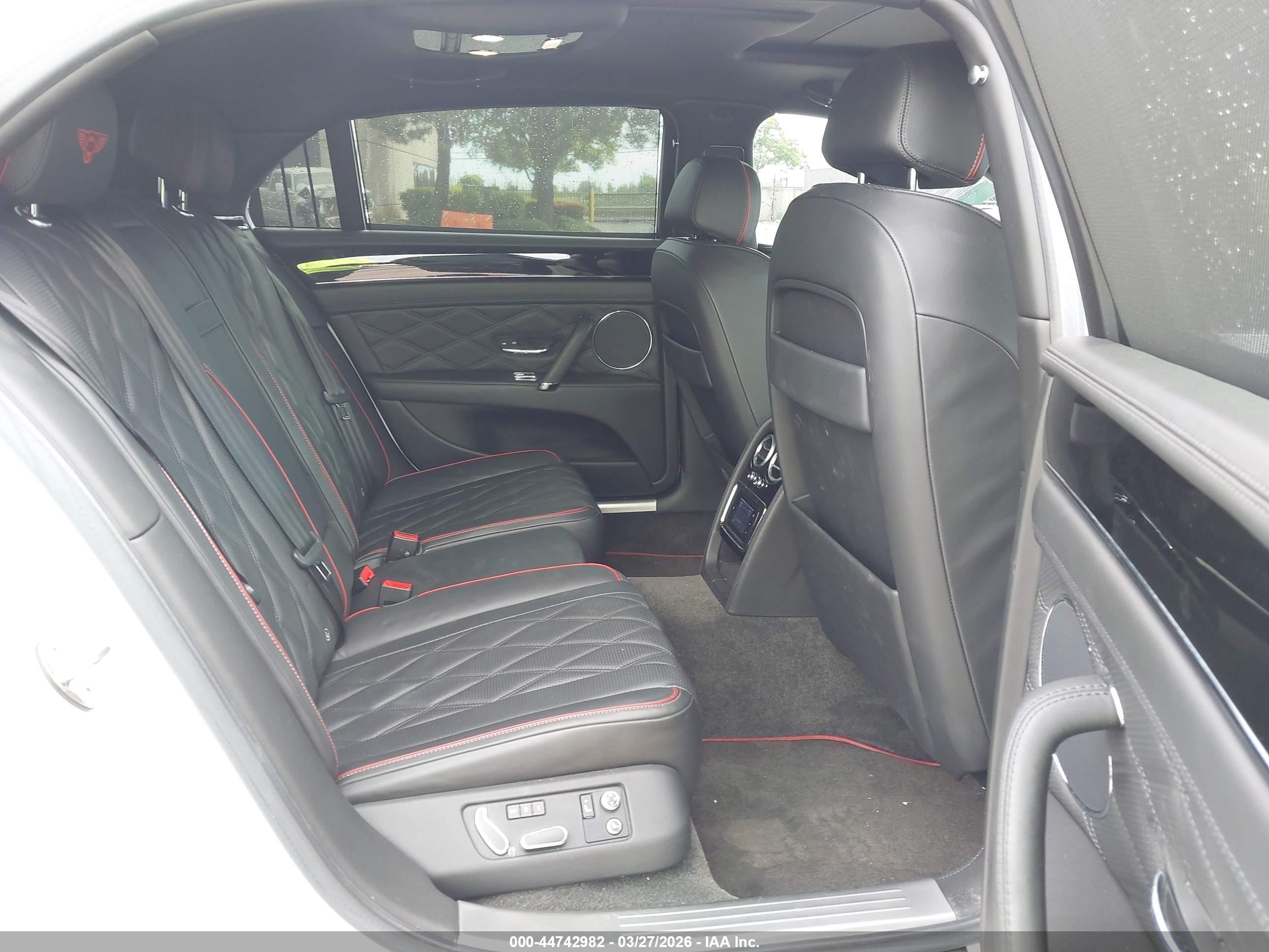 2015 Bentley Flying Spur VIN SCBEC9ZA9FC041217 IAAI salvage auction — Water/Flood, Salvage (California), sold $23,250 on 2026-06-24 (photo 8)