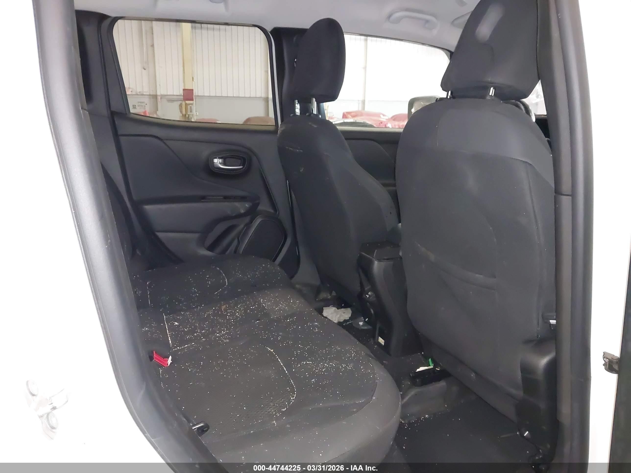 2019 Jeep Renegade VIN ZACNJBBB7KPK68986 IAAI salvage auction — Front End, Salvage (Utah), sold $275 on 2026-07-09 (photo 8)