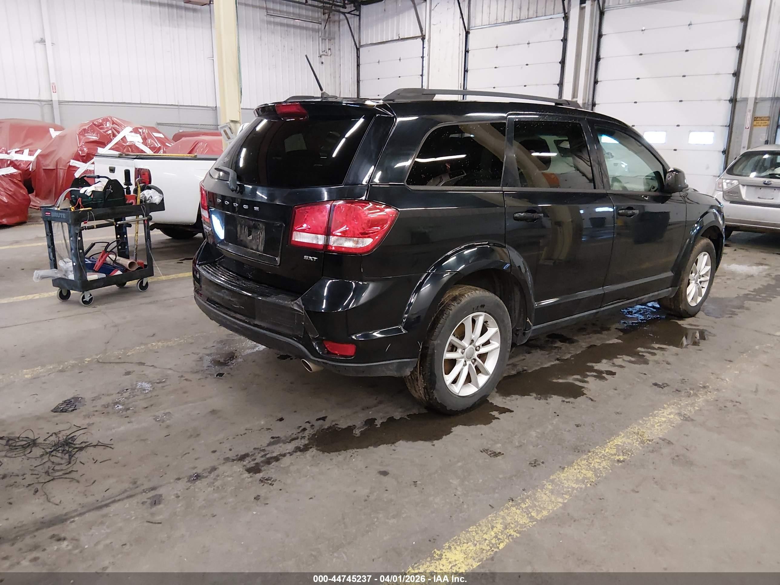 2015 Dodge Journey VIN 3C4PDDBGXFT755608 IAAI salvage auction — Water/Flood, Salvage (Oregon), sold $100 on 2026-07-09 (photo 4)