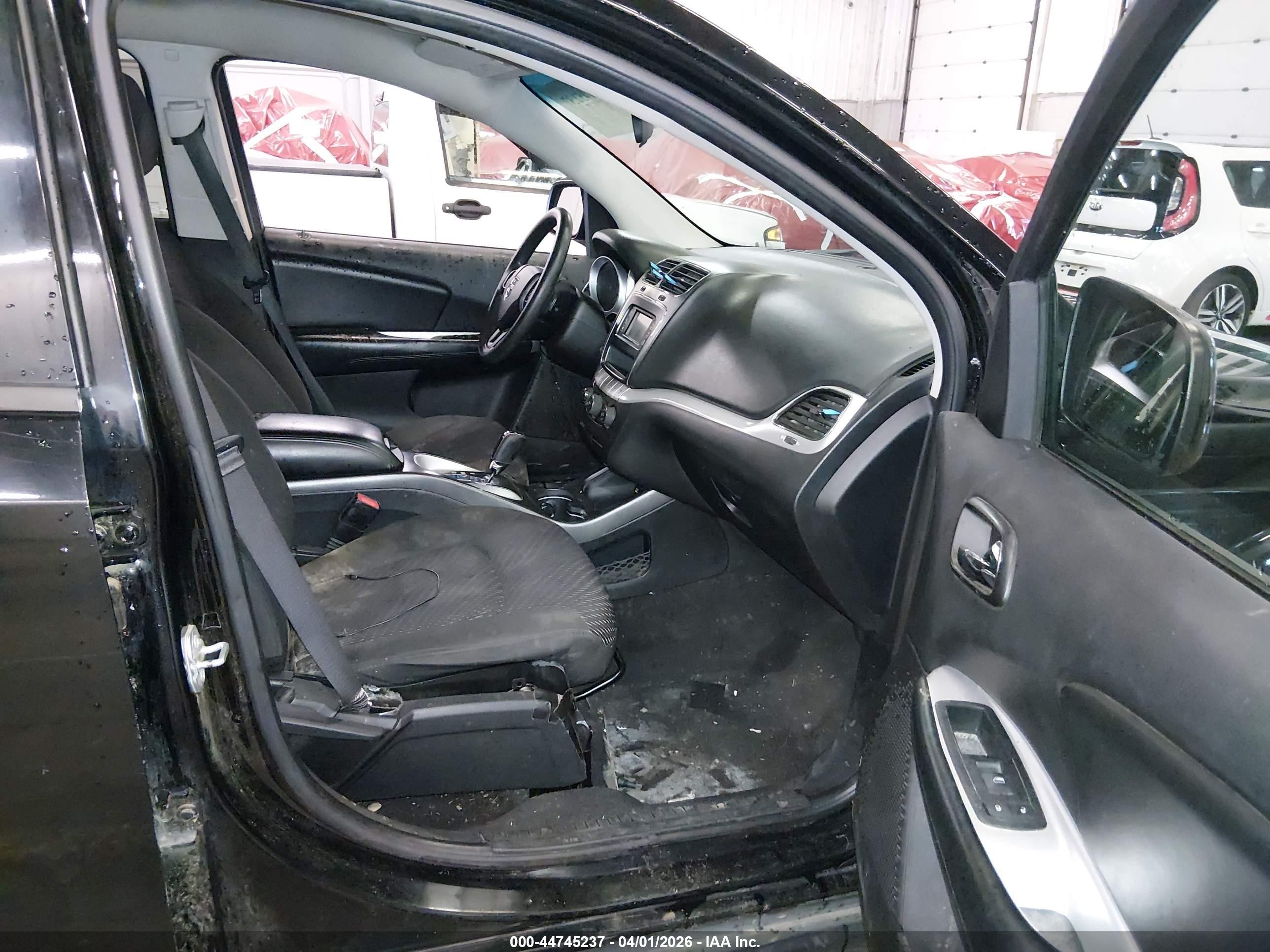 2015 Dodge Journey VIN 3C4PDDBGXFT755608 IAAI salvage auction — Water/Flood, Salvage (Oregon), sold $100 on 2026-07-09 (photo 5)