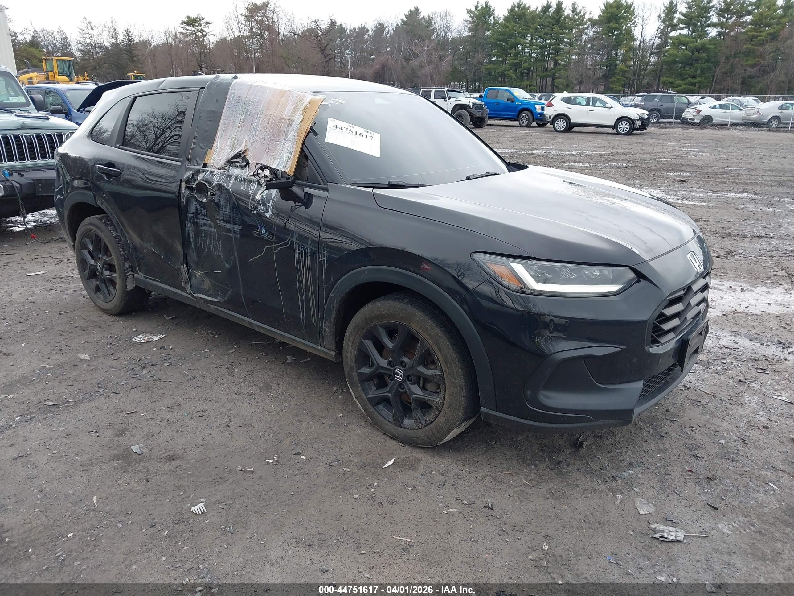 2023 Honda HR-V VIN 3CZRZ2H51PM730302 — IAAI salvage auction photo