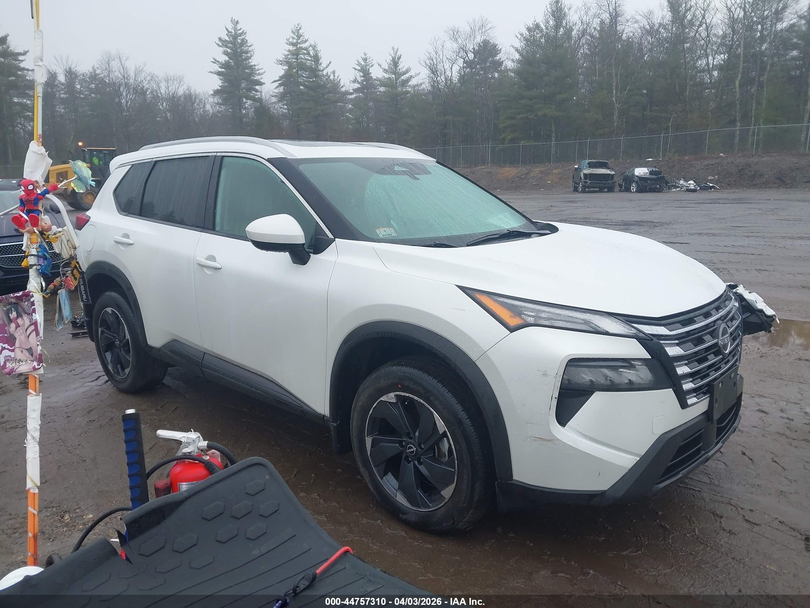 2024 Nissan Rogue VIN 5N1BT3BB0RC736086 — IAAI salvage auction photo