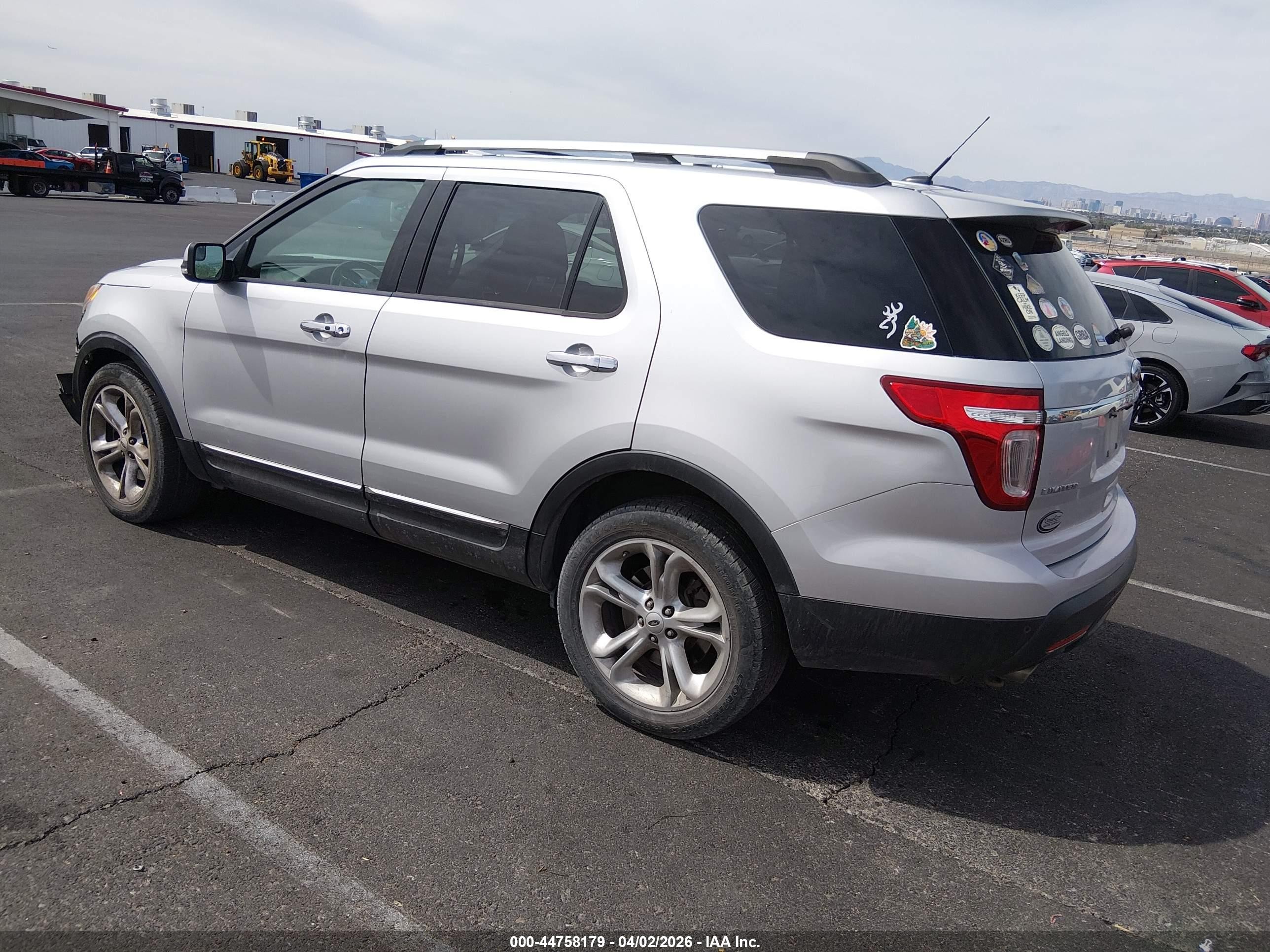 2015 Ford Explorer VIN 1FM5K8F88FGA56310 IAAI salvage auction — Front End, Salvage (Nevada), sold $925 on 2026-07-10 (photo 3)