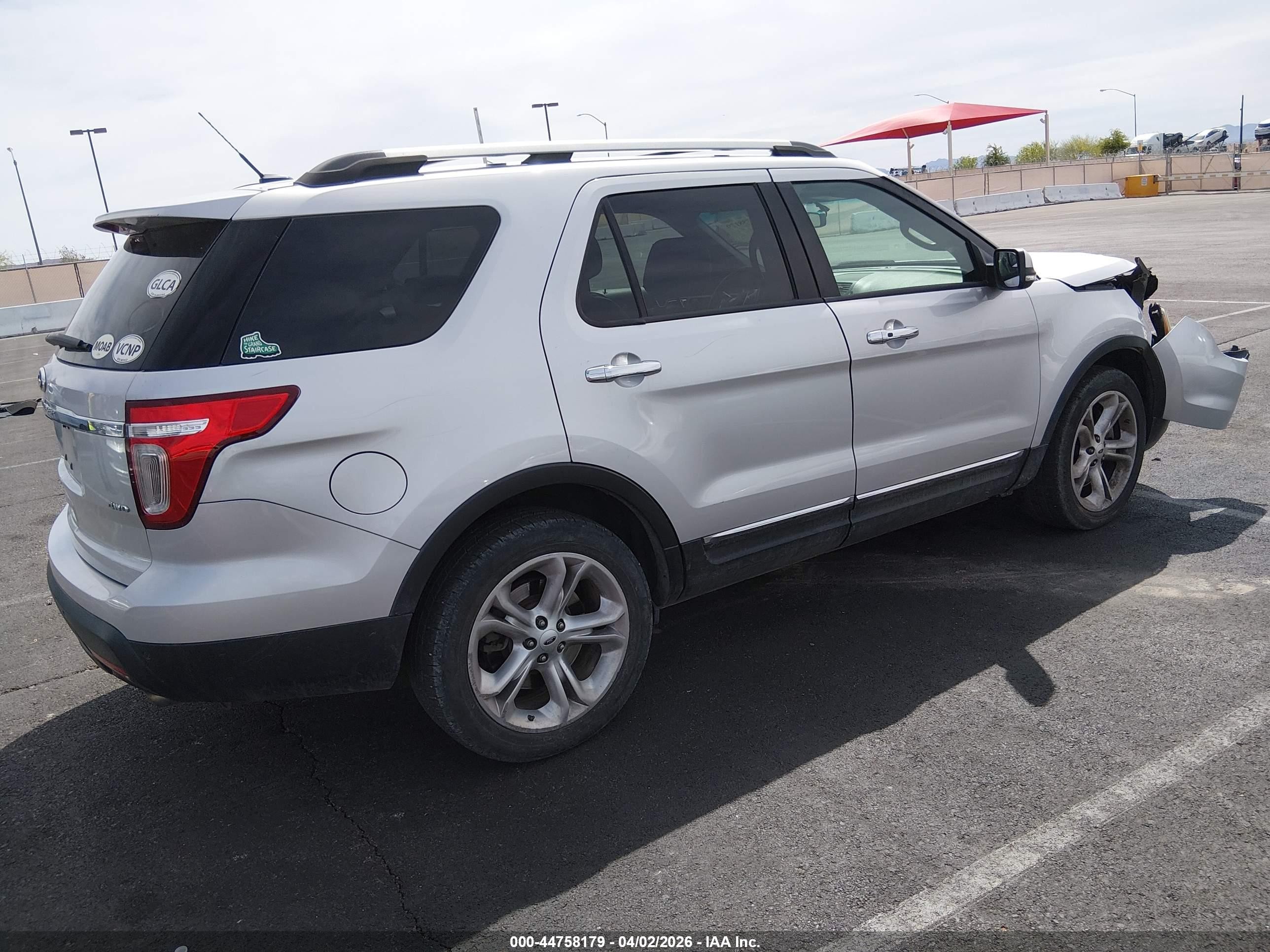 2015 Ford Explorer VIN 1FM5K8F88FGA56310 IAAI salvage auction — Front End, Salvage (Nevada), sold $925 on 2026-07-10 (photo 4)