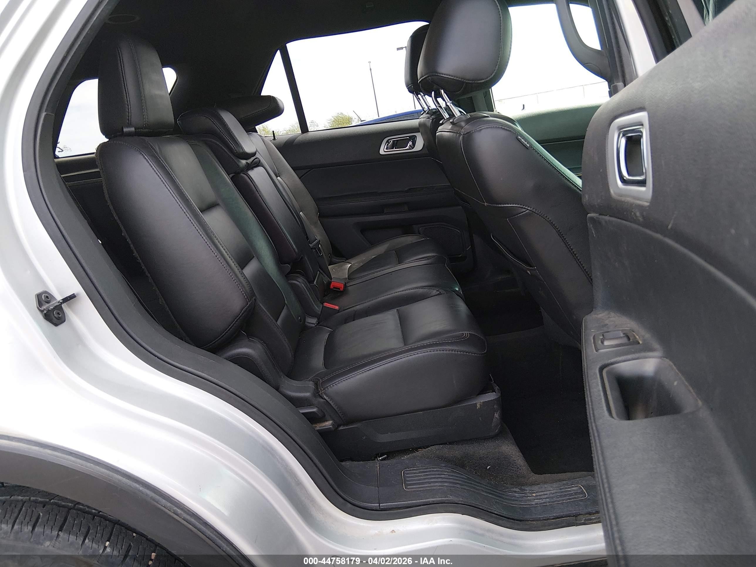2015 Ford Explorer VIN 1FM5K8F88FGA56310 IAAI salvage auction — Front End, Salvage (Nevada), sold $925 on 2026-07-10 (photo 8)