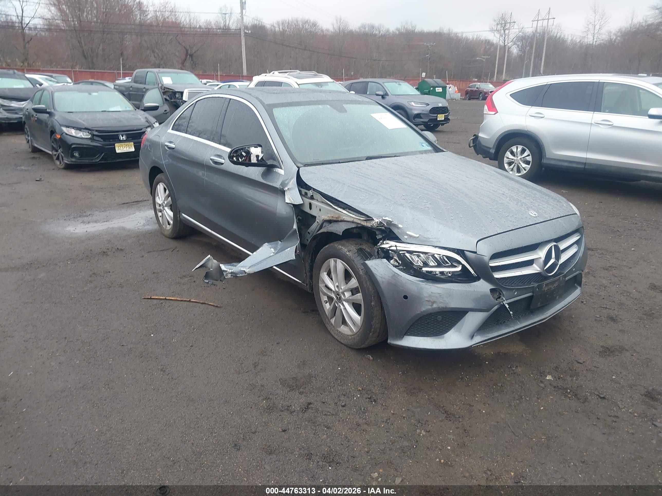 2019 Mercedes-Benz C-Class VIN 55SWF8EB2KU298913 — IAAI salvage auction photo