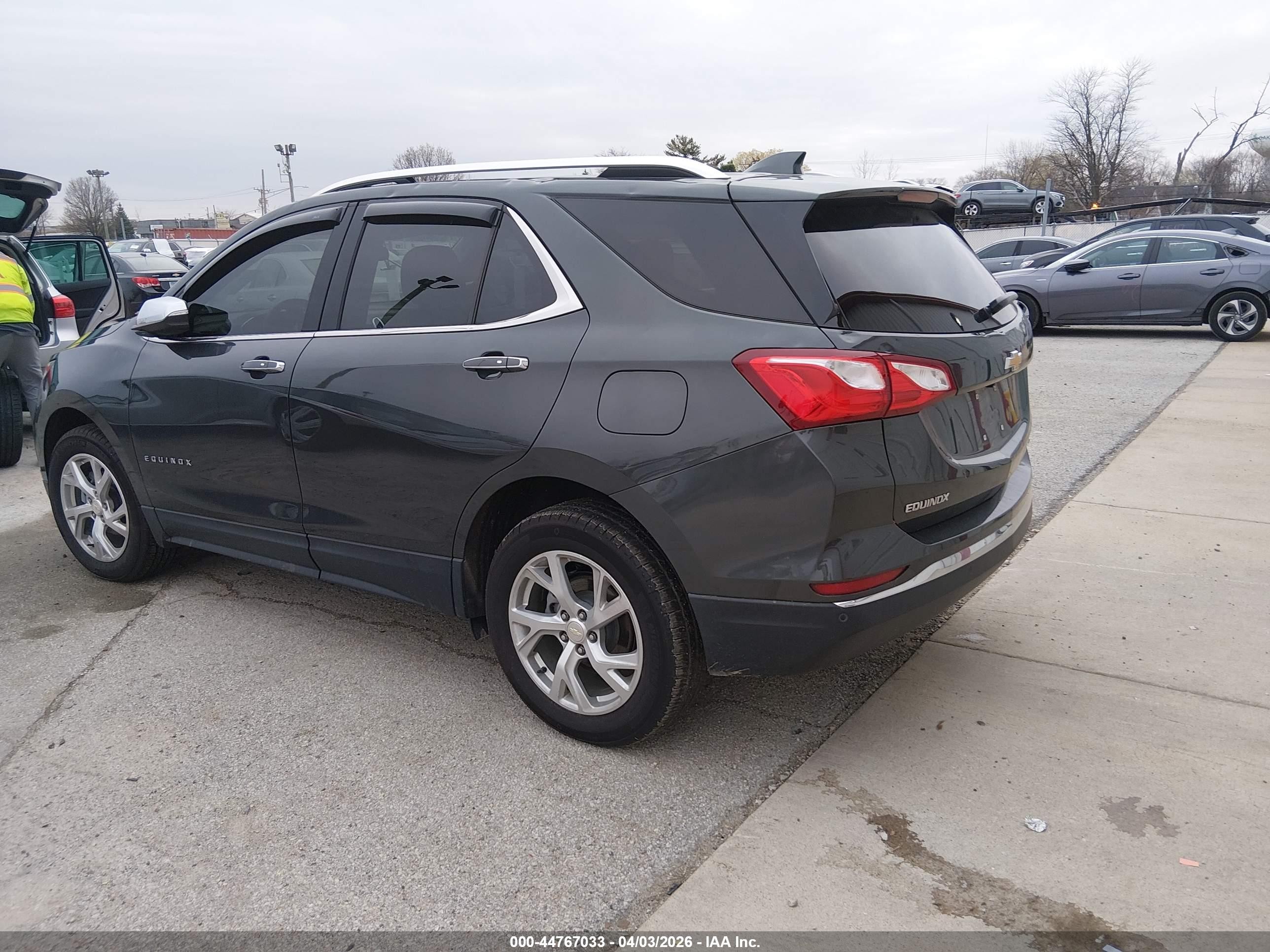 2019 Chevrolet Equinox VIN 3GNAXNEV7KS611180 IAAI salvage auction — Hail, Salvage (Illinois), sold $3,300 on 2026-07-11 (photo 3)