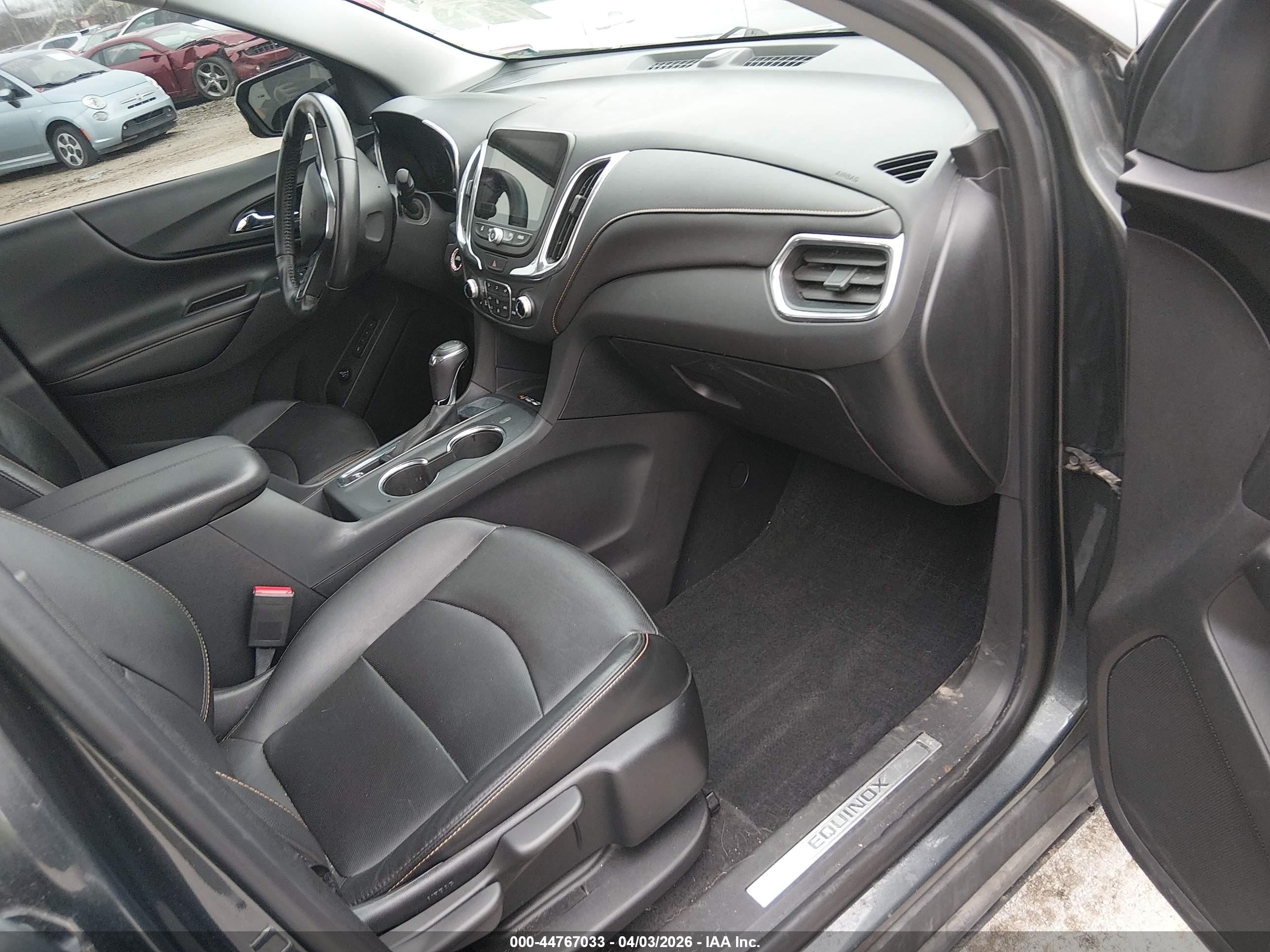 2019 Chevrolet Equinox VIN 3GNAXNEV7KS611180 IAAI salvage auction — Hail, Salvage (Illinois), sold $3,300 on 2026-07-11 (photo 5)