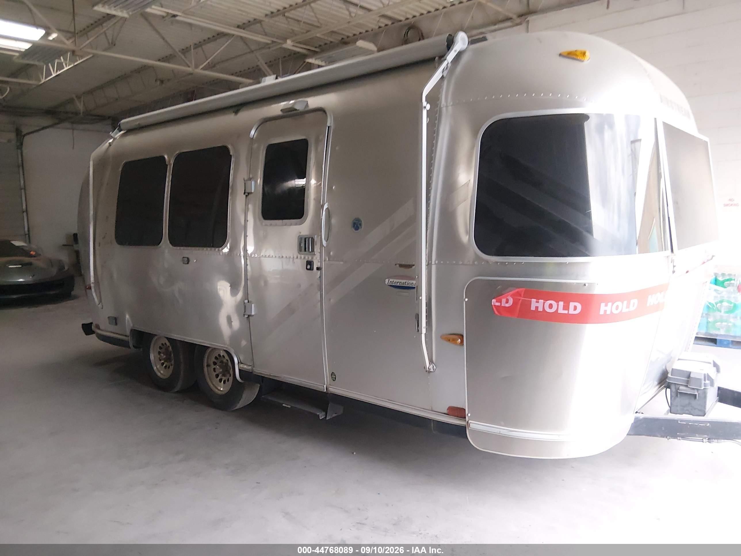 2006 Airstream International VIN 1STBFAF236J519280 IAAI salvage auction — Side, Clear (Oklahoma), sold $2,600 on 2026-10-07 (photo 1)