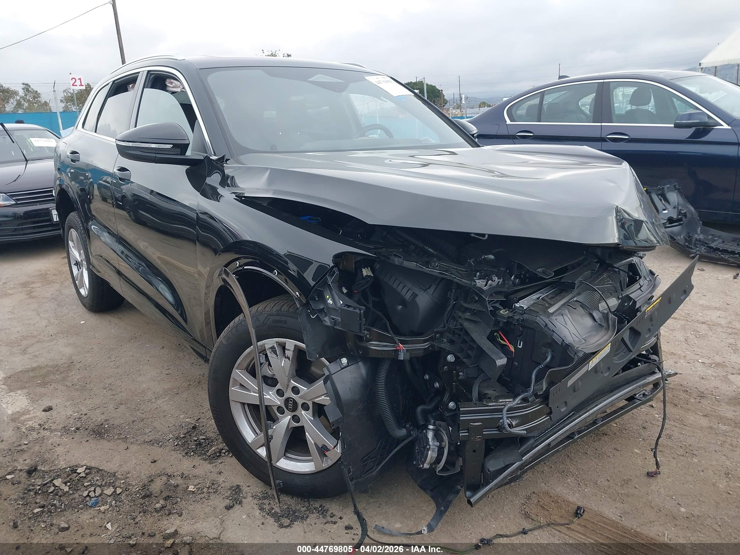 2025 Audi All-new Q5 VIN WA11AAGU0S2078392 — IAAI salvage auction photo