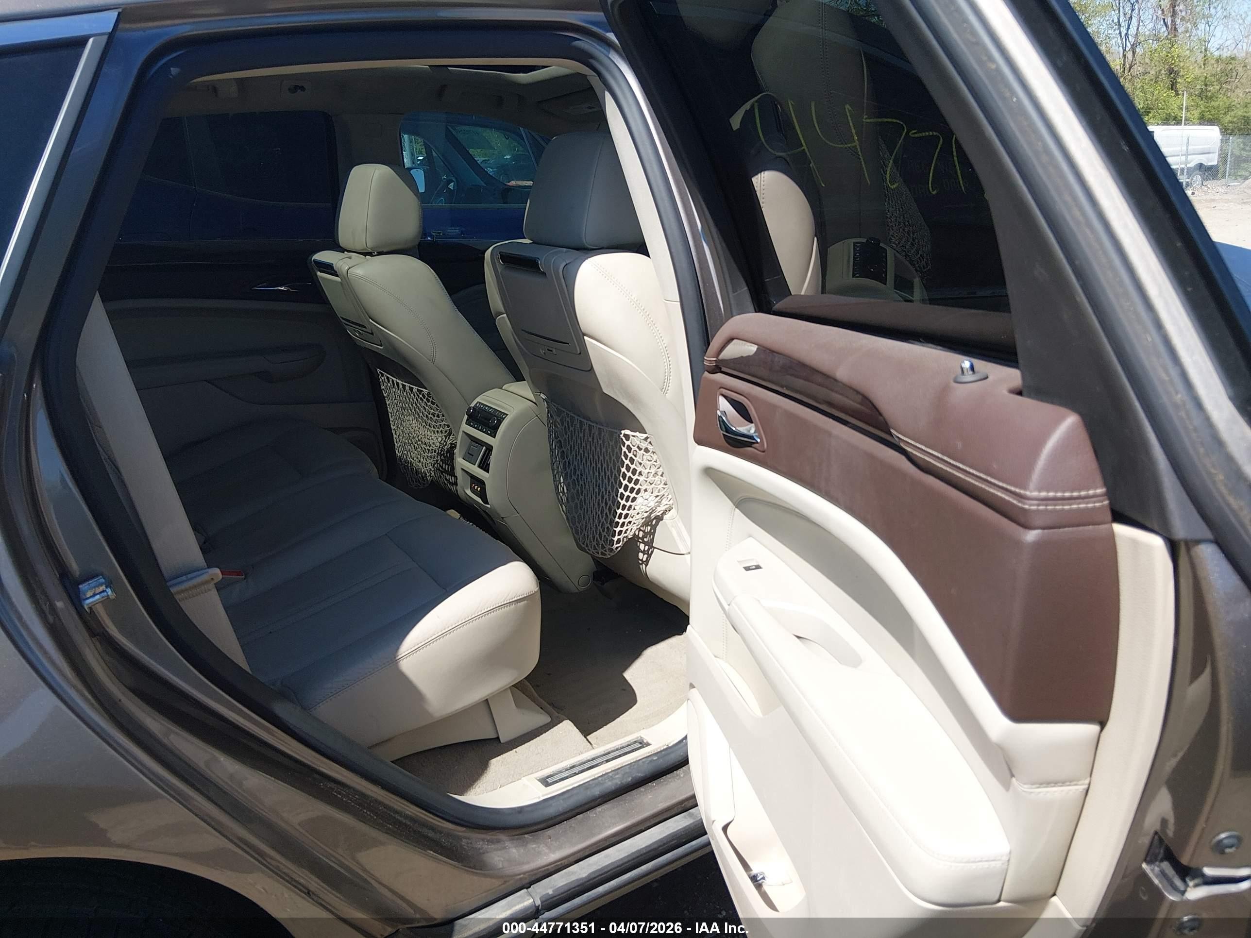 2011 Cadillac Srx VIN 3GYFNFEY5BS540978 IAAI salvage auction — Front End, Clear (Indiana), sold $1,650 on 2026-05-29 (photo 8)