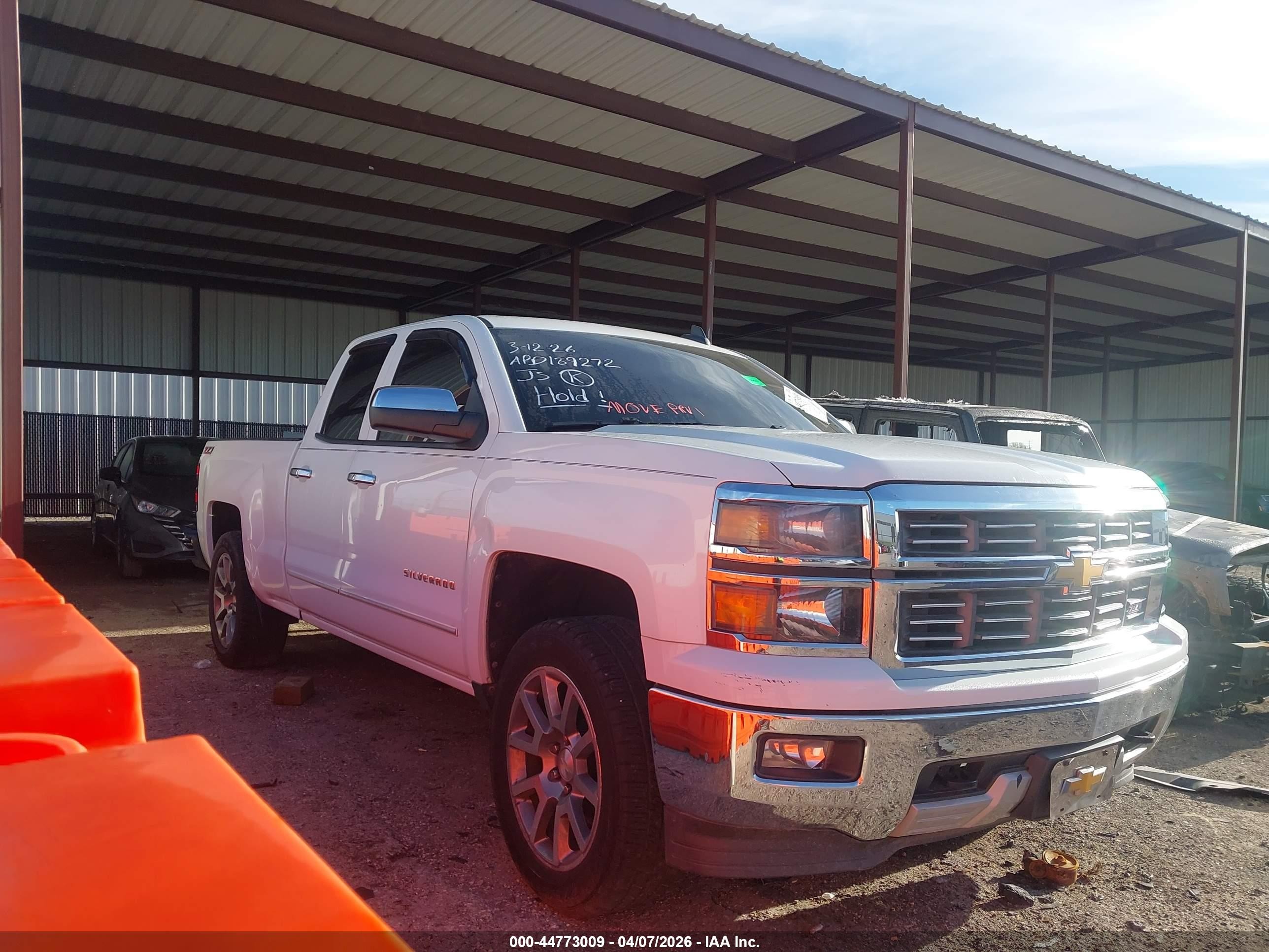 2015 Chevrolet Silverado 1500 VIN 1GCRCREC9FZ298753 — IAAI salvage auction photo