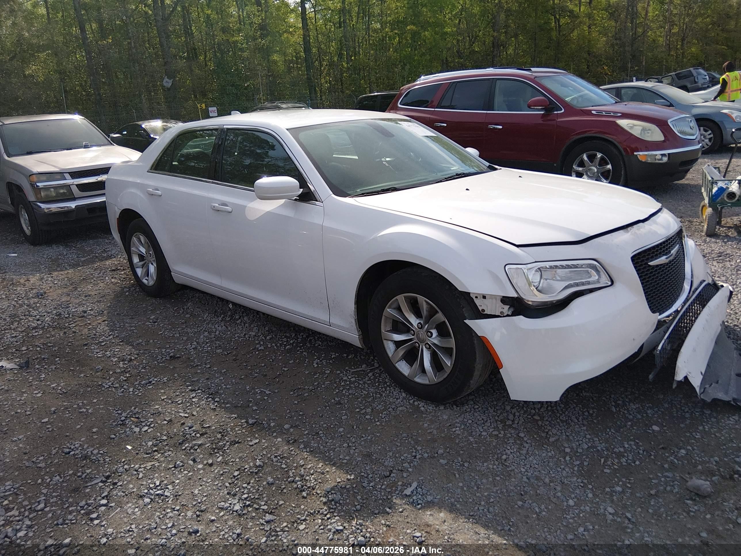 2016 Chrysler 300 VIN 2C3CCAAG4GH141833 IAAI salvage auction — Front End, Salvage (South Carolina), sold $1,350 on 2026-09-11 (photo 1)