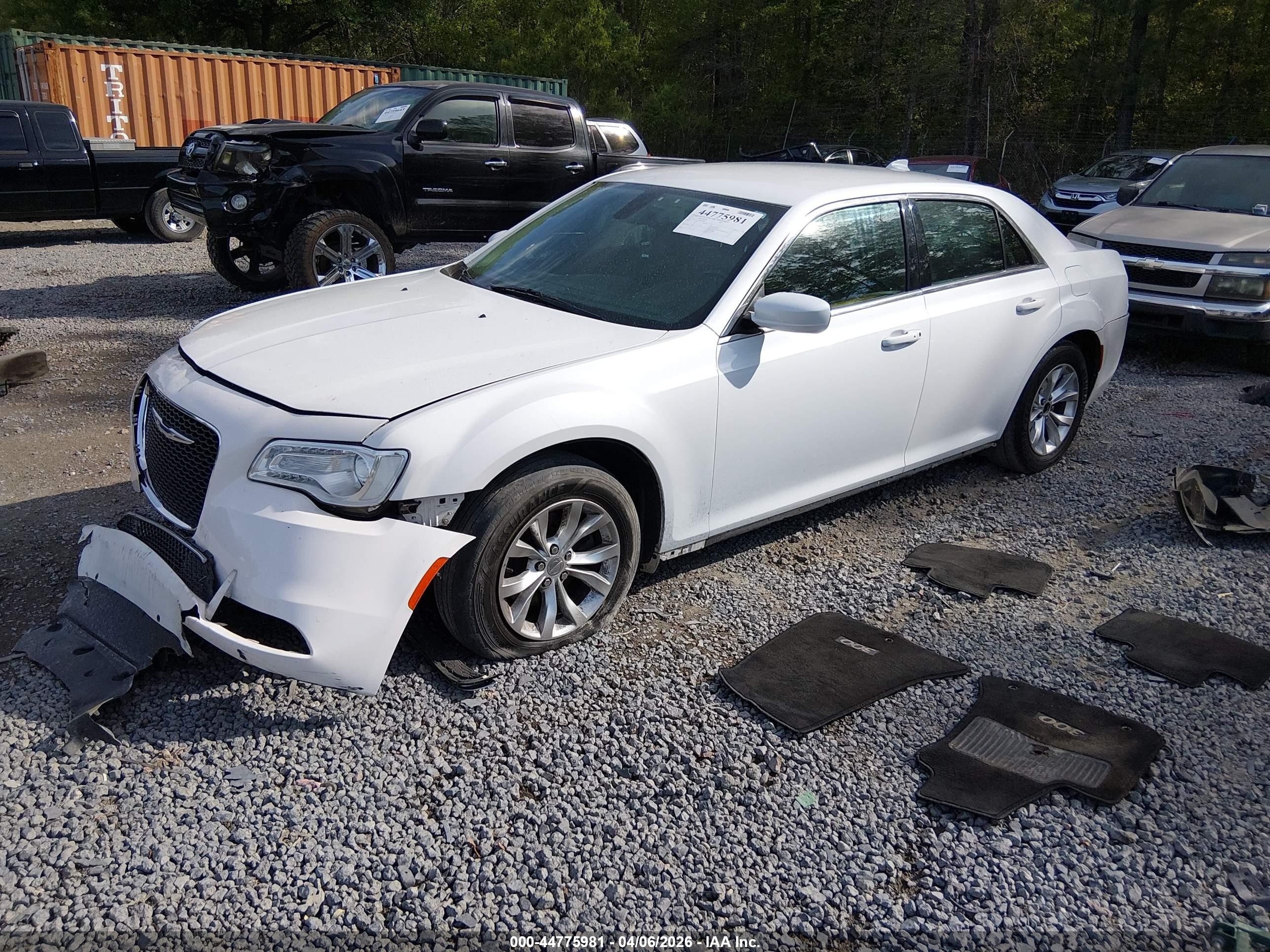2016 Chrysler 300 VIN 2C3CCAAG4GH141833 IAAI salvage auction — Front End, Salvage (South Carolina), sold $1,350 on 2026-09-11 (photo 2)