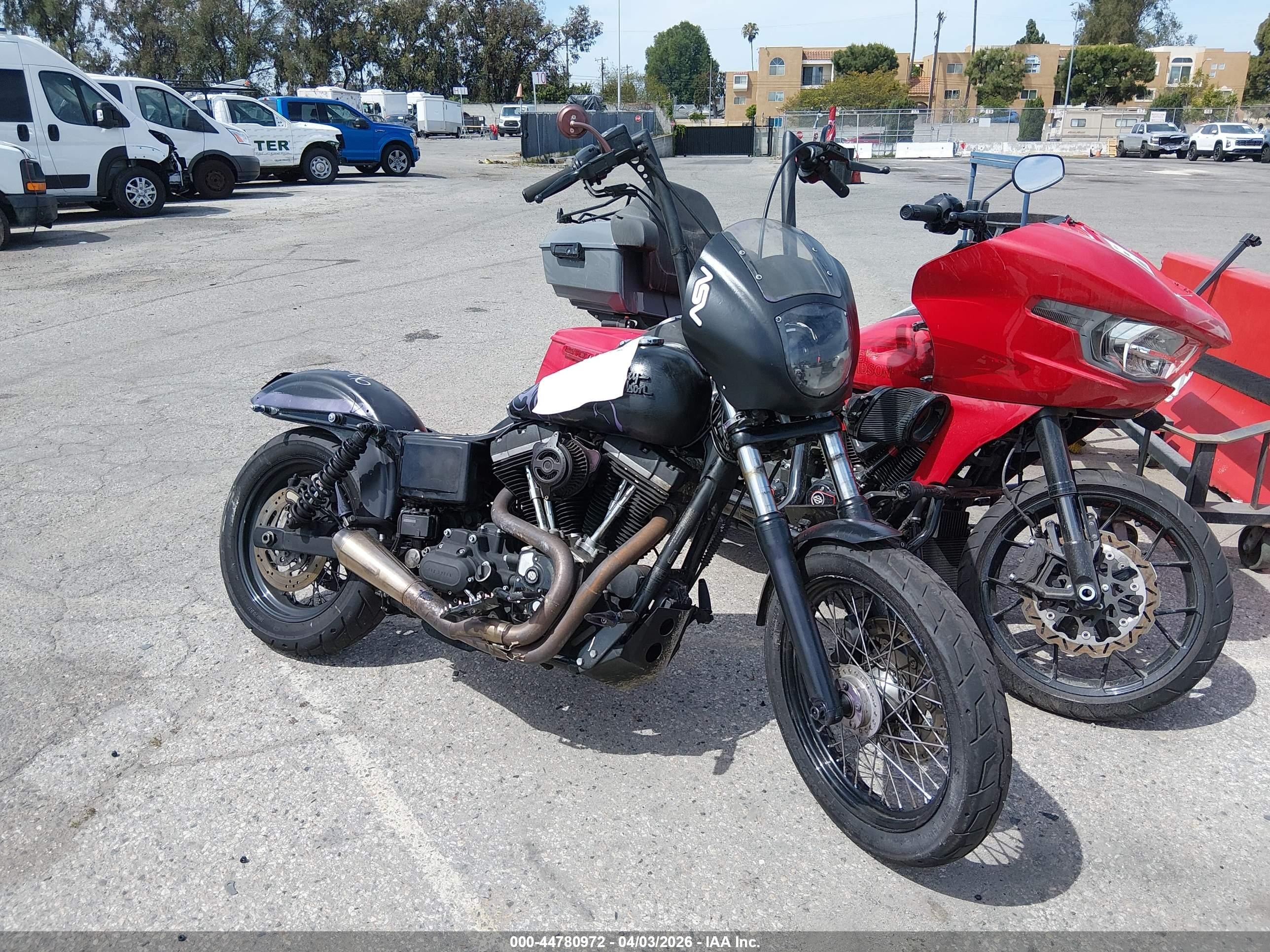 2015 Harley-davidson Street bob VIN 1HD1GXM33FC321159 IAAI salvage auction — Theft, Salvage (California), sold $1,500 on 2026-09-03 (photo 1)
