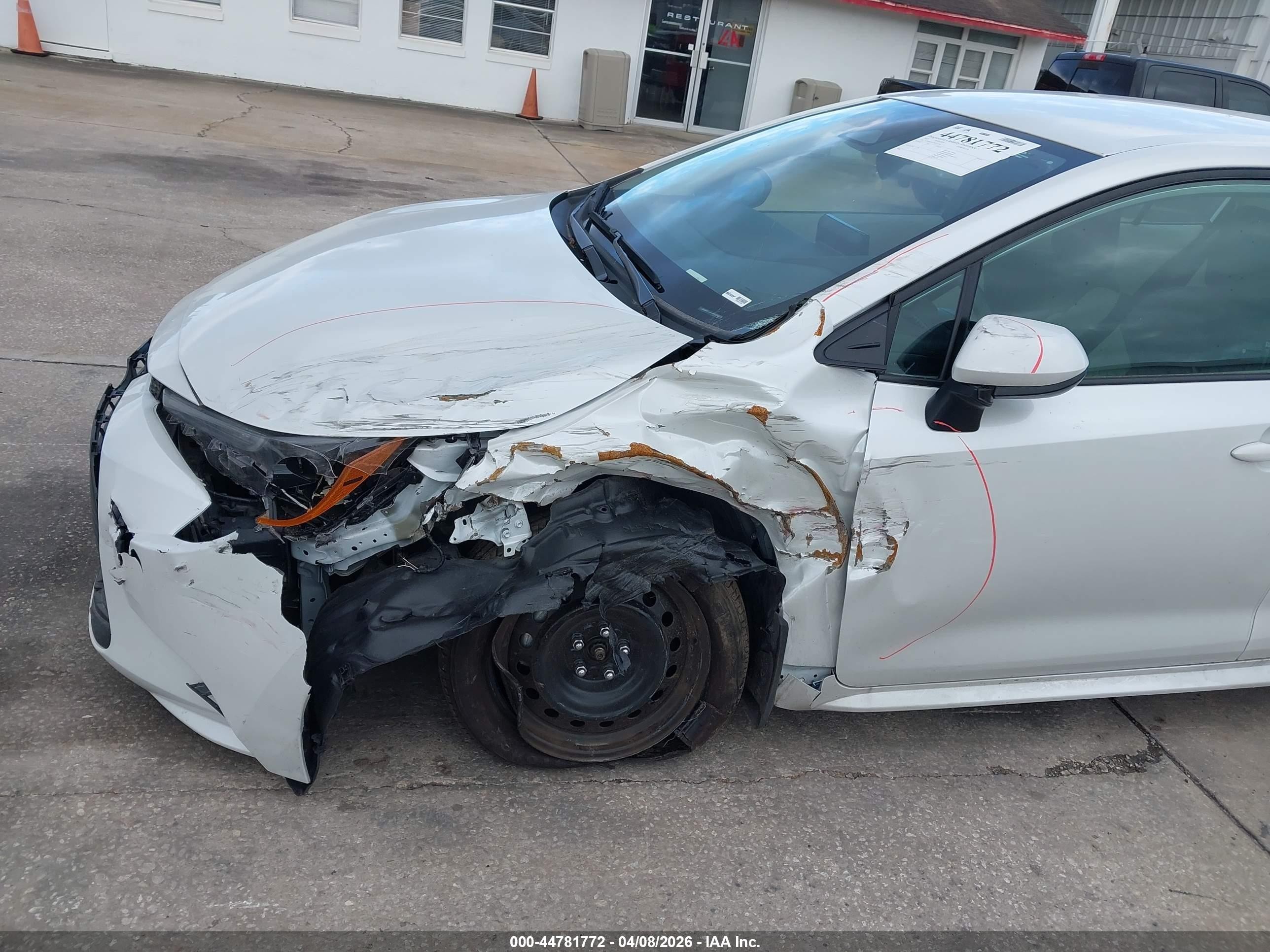 2025 Toyota Corolla VIN 5YFB4MDE2SP322156 IAAI salvage auction — Unknown, Rebuildable (Florida), sold $5,350 on 2026-09-09 (photo 6)