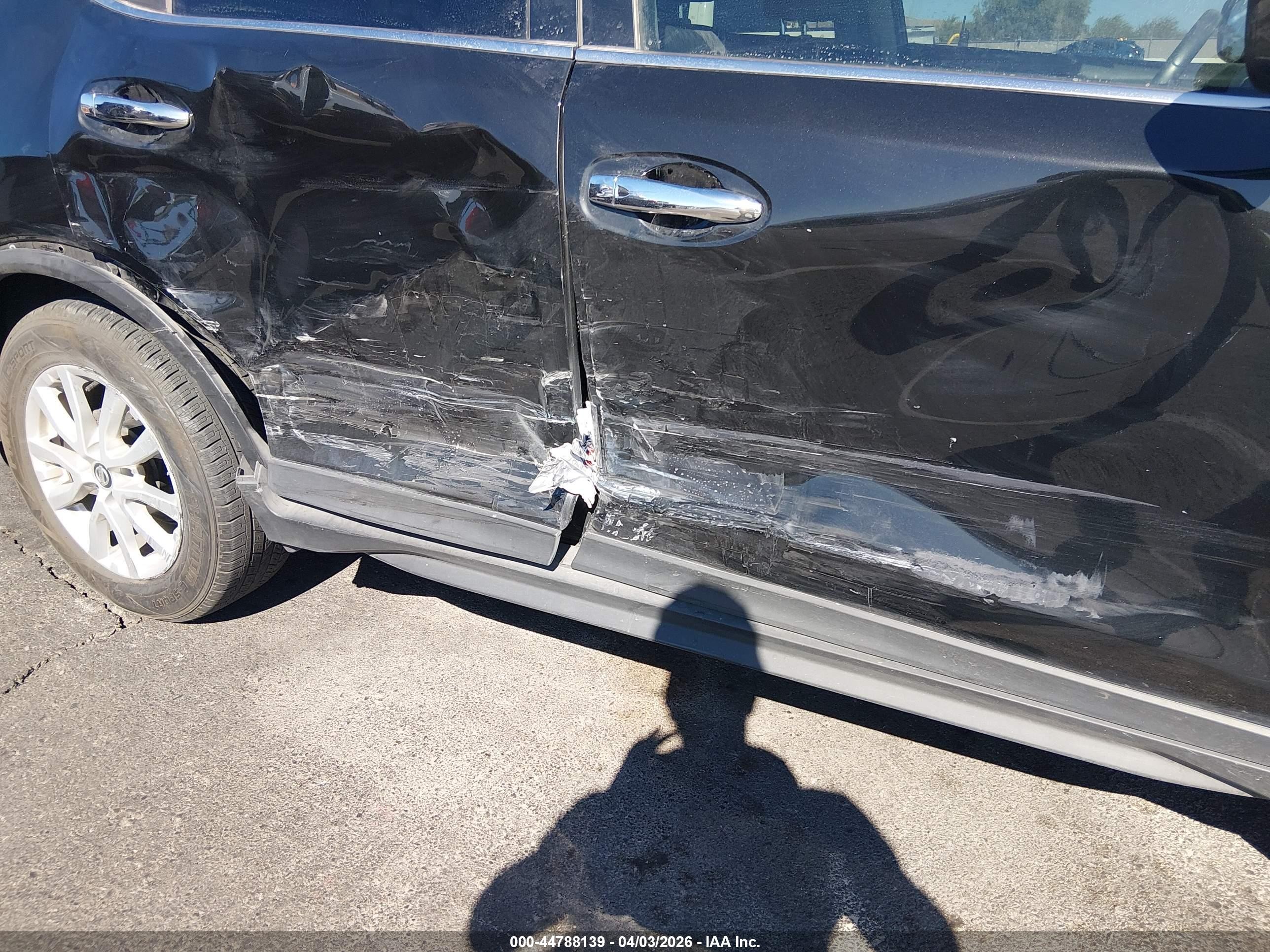 2017 Nissan Rogue VIN KNMAT2MT3HP575983 IAAI salvage auction — Side, Salvage (Nevada), sold $1,900 on 2026-07-01 (photo 6)