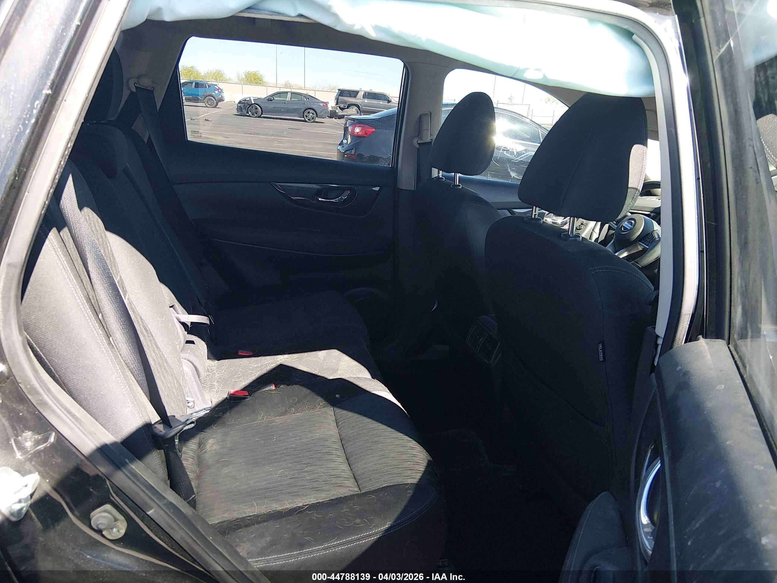 2017 Nissan Rogue VIN KNMAT2MT3HP575983 IAAI salvage auction — Side, Salvage (Nevada), sold $1,900 on 2026-07-01 (photo 8)