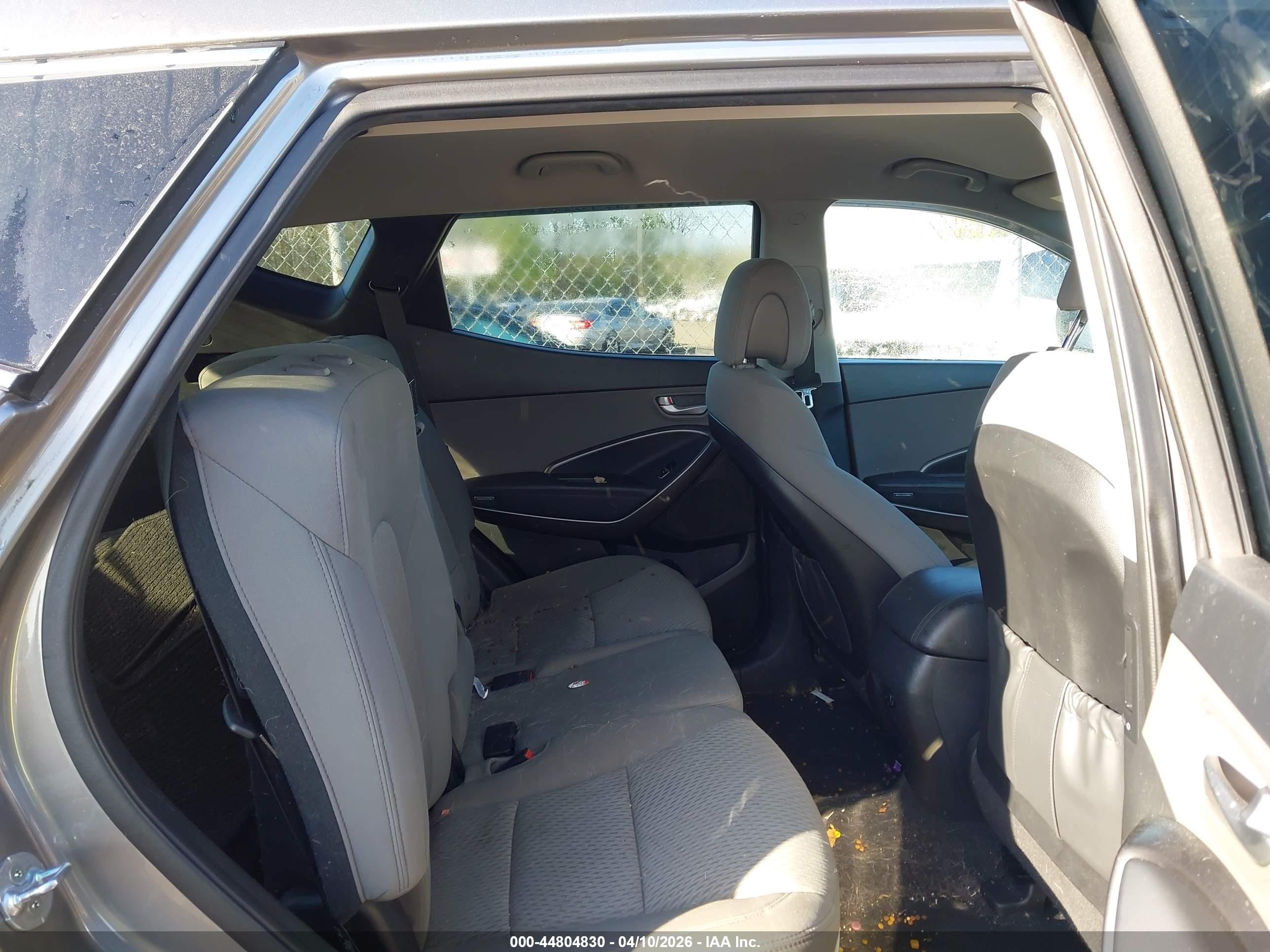 2017 Hyundai Santa Fe VIN 5NMZTDLB9HH000951 IAAI salvage auction — Unknown, Salvage (Virginia), sold $1,950 on 2026-07-12 (photo 8)