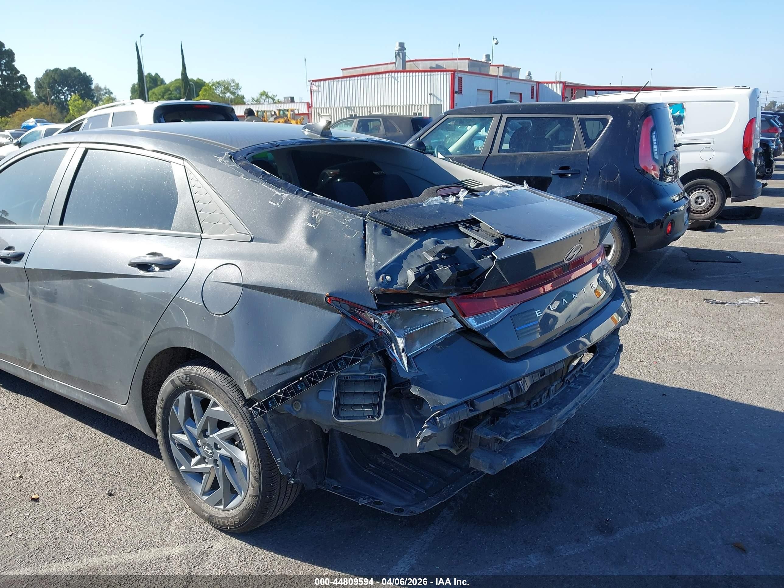 2024 Hyundai Elantra VIN KMHLM4DG5RU762077 IAAI salvage auction — Rear End, Salvage (California), sold $4,850 on 2026-07-09 (photo 6)
