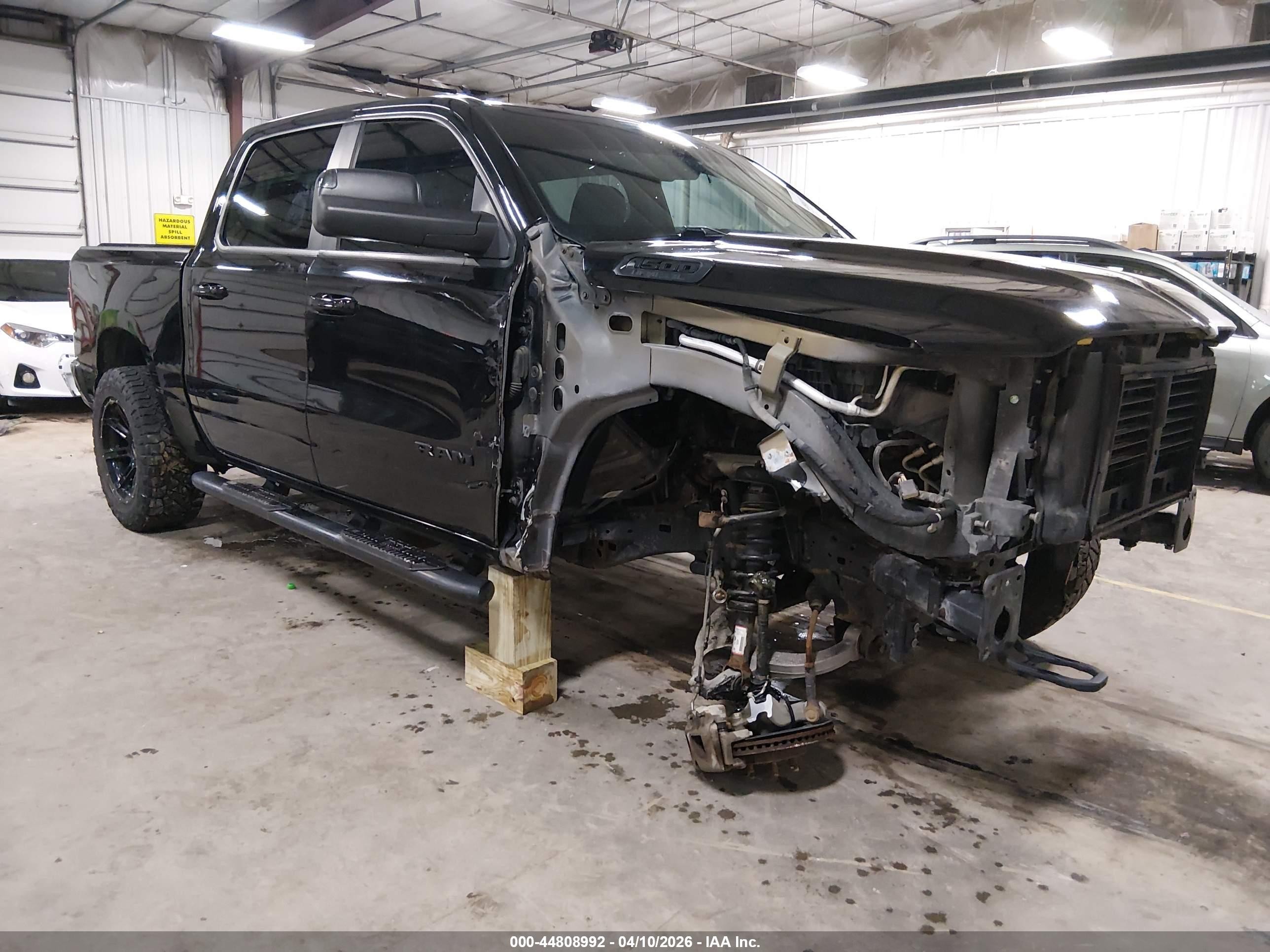 2019 Ram 1500 VIN 1C6SRFFT9KN577271 — IAAI salvage auction photo