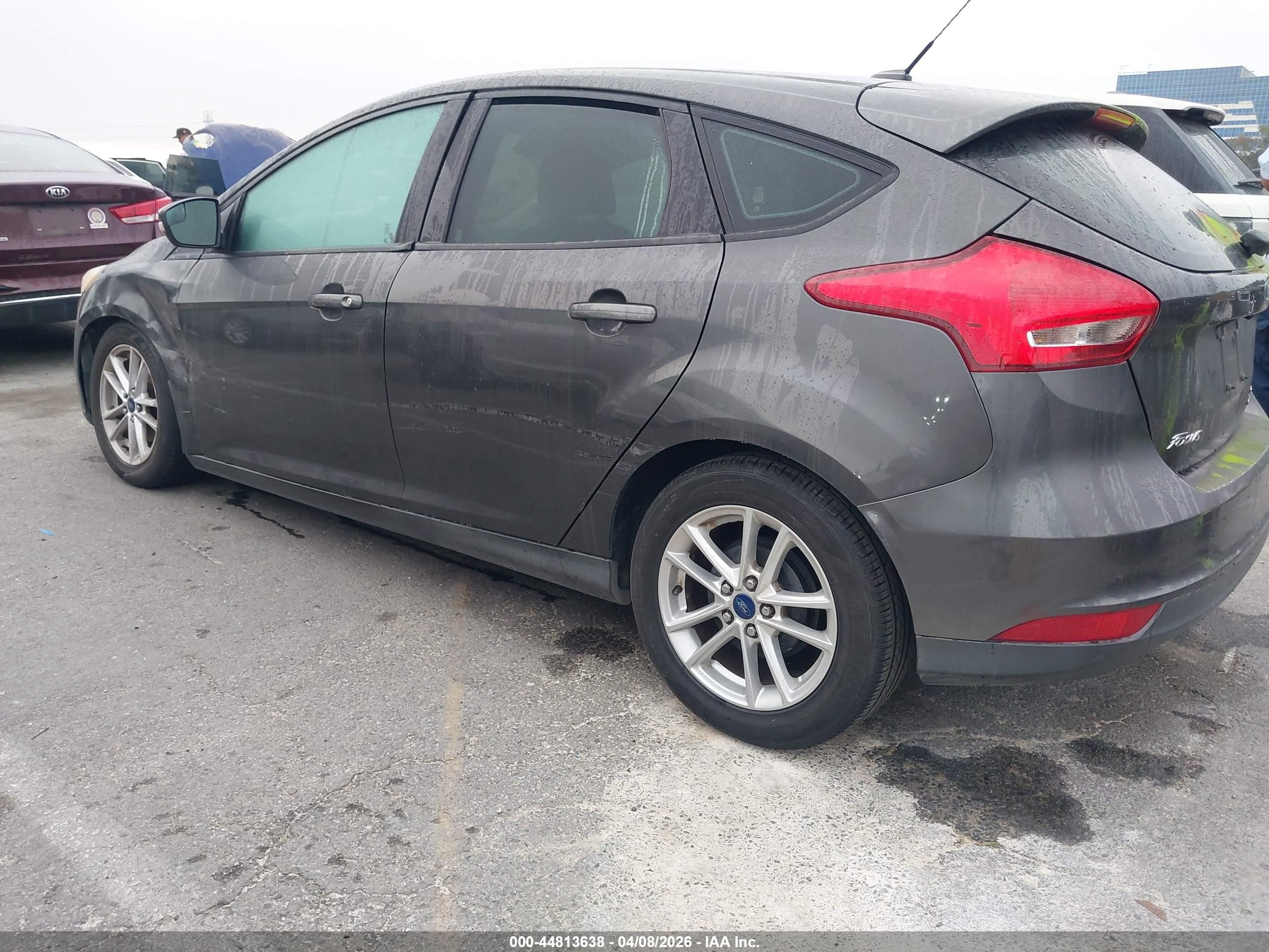 2016 Ford Focus VIN 1FADP3K26GL320063 IAAI salvage auction — Side, Salvage (California), sold $975 on 2026-07-07 (photo 3)