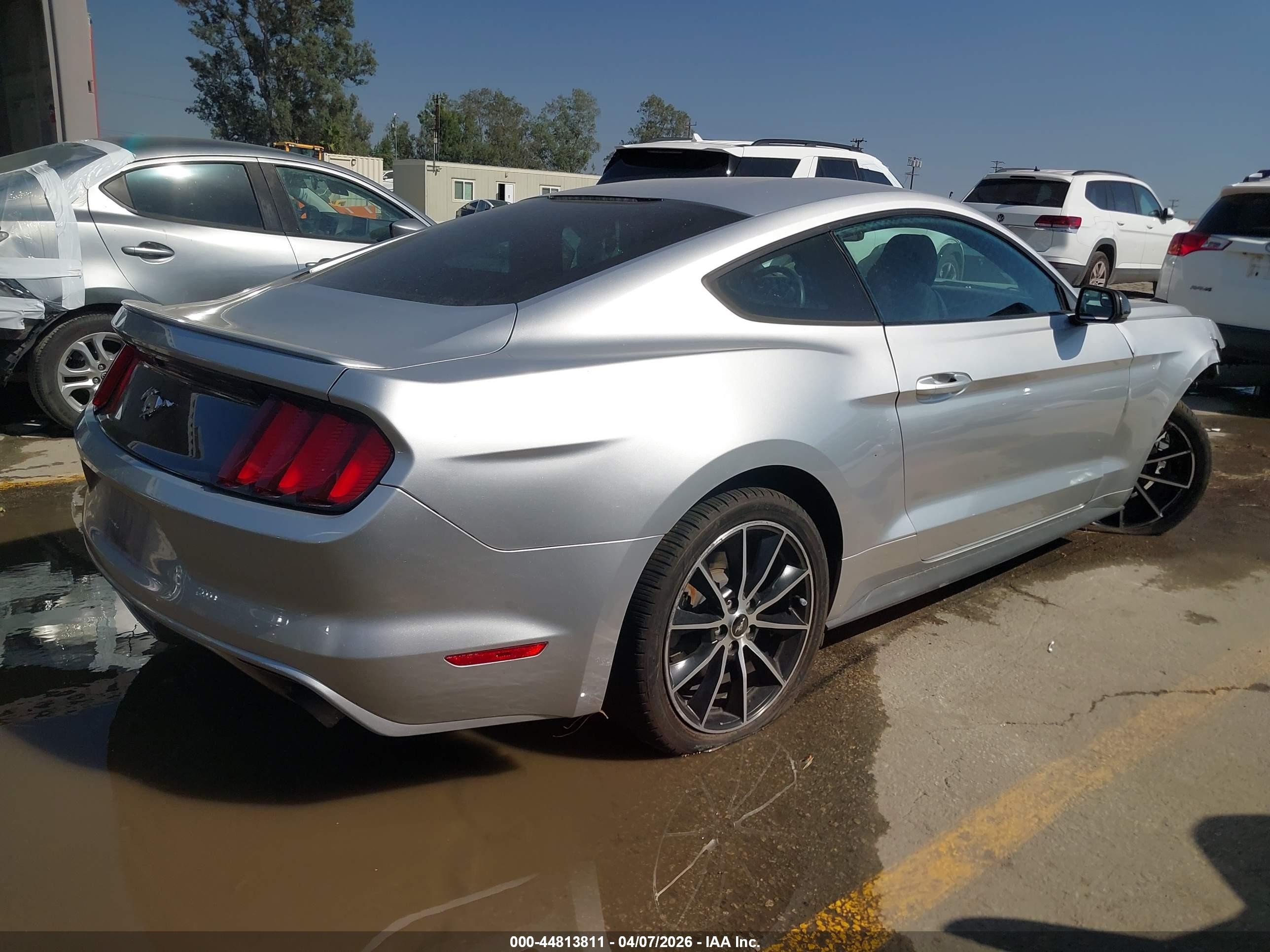 2016 Ford Mustang VIN 1FA6P8TH4G5230469 IAAI salvage auction — Water/Flood, Salvage (California), sold $2,350 on 2026-07-10 (photo 4)