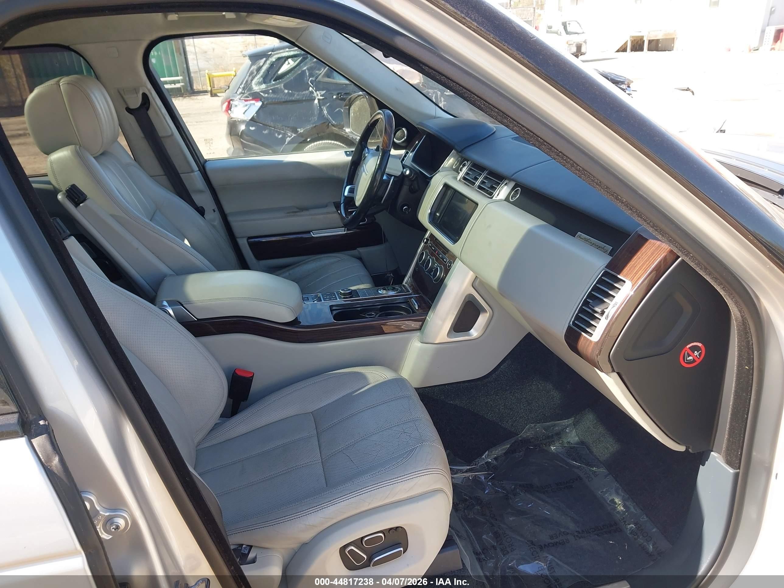 2014 Land Rover Range Rover VIN SALGV2TF2EA176277 IAAI salvage auction — Undercarriage, Clear (Texas), sold $1,500 on 2026-06-30 (photo 5)
