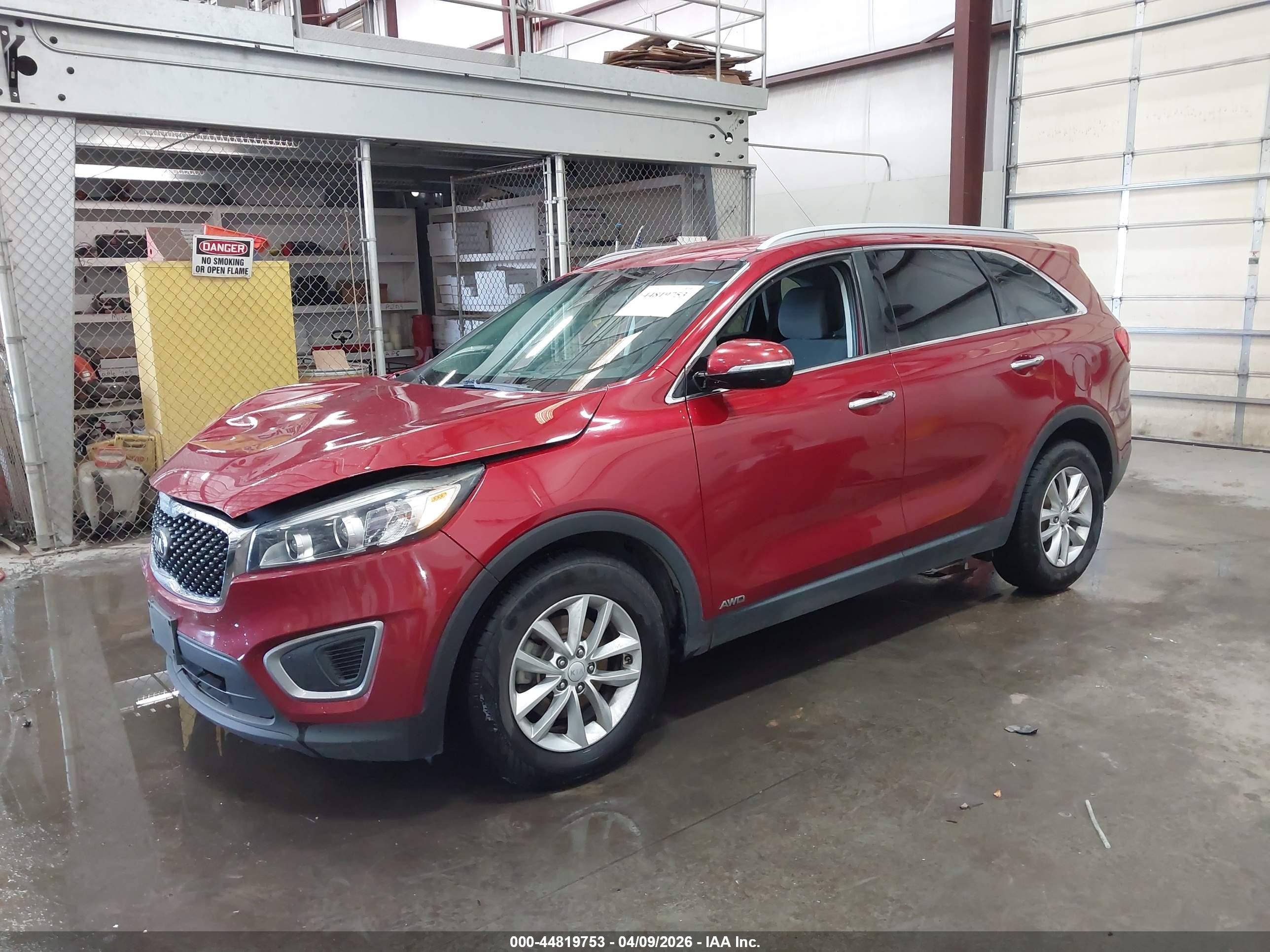 2016 Kia Sorento VIN 5XYPGDA36GG003659 IAAI salvage auction — Unknown, Salvage (Idaho), sold $800 on 2026-07-10 (photo 2)