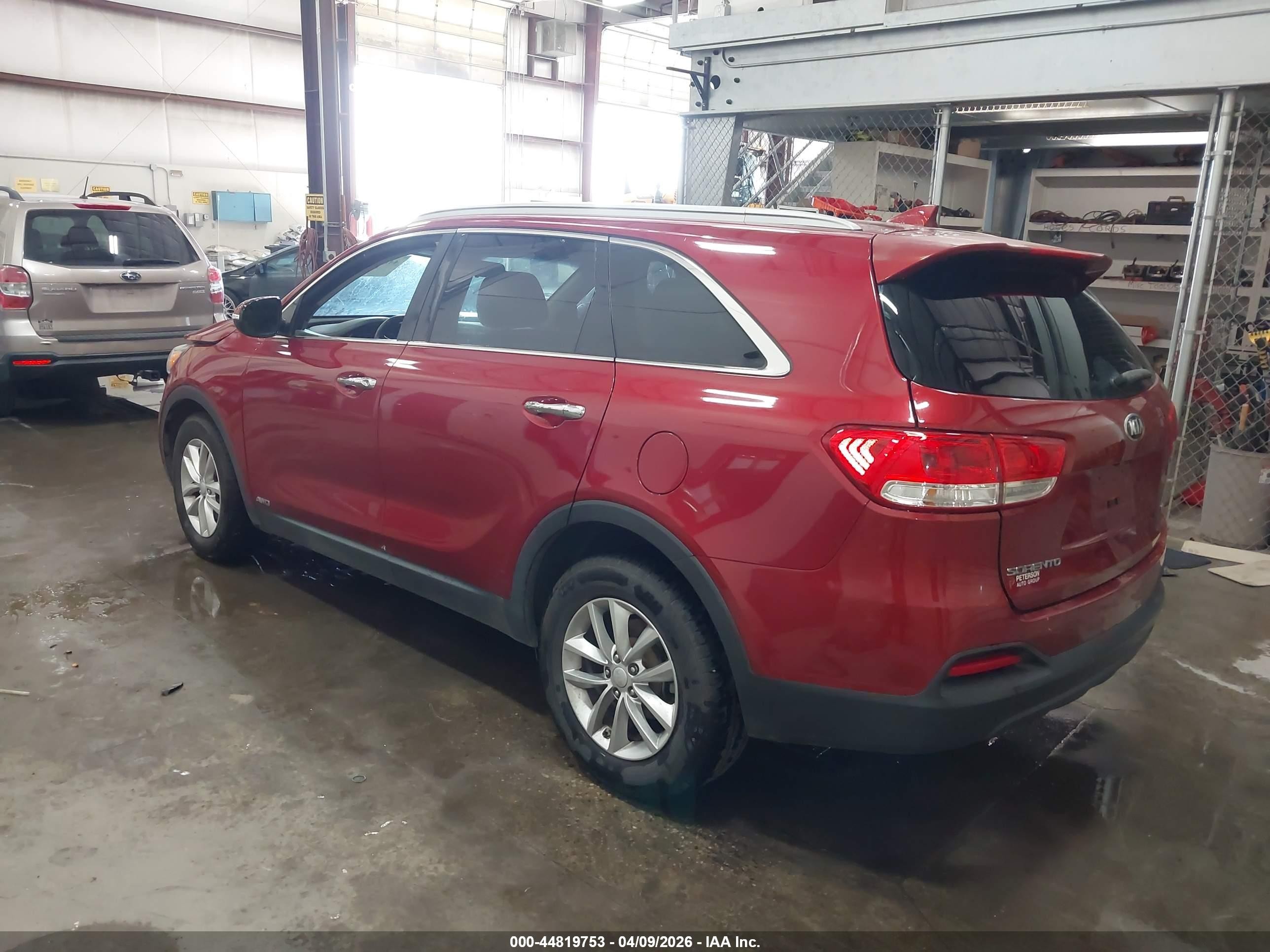 2016 Kia Sorento VIN 5XYPGDA36GG003659 IAAI salvage auction — Unknown, Salvage (Idaho), sold $800 on 2026-07-10 (photo 3)