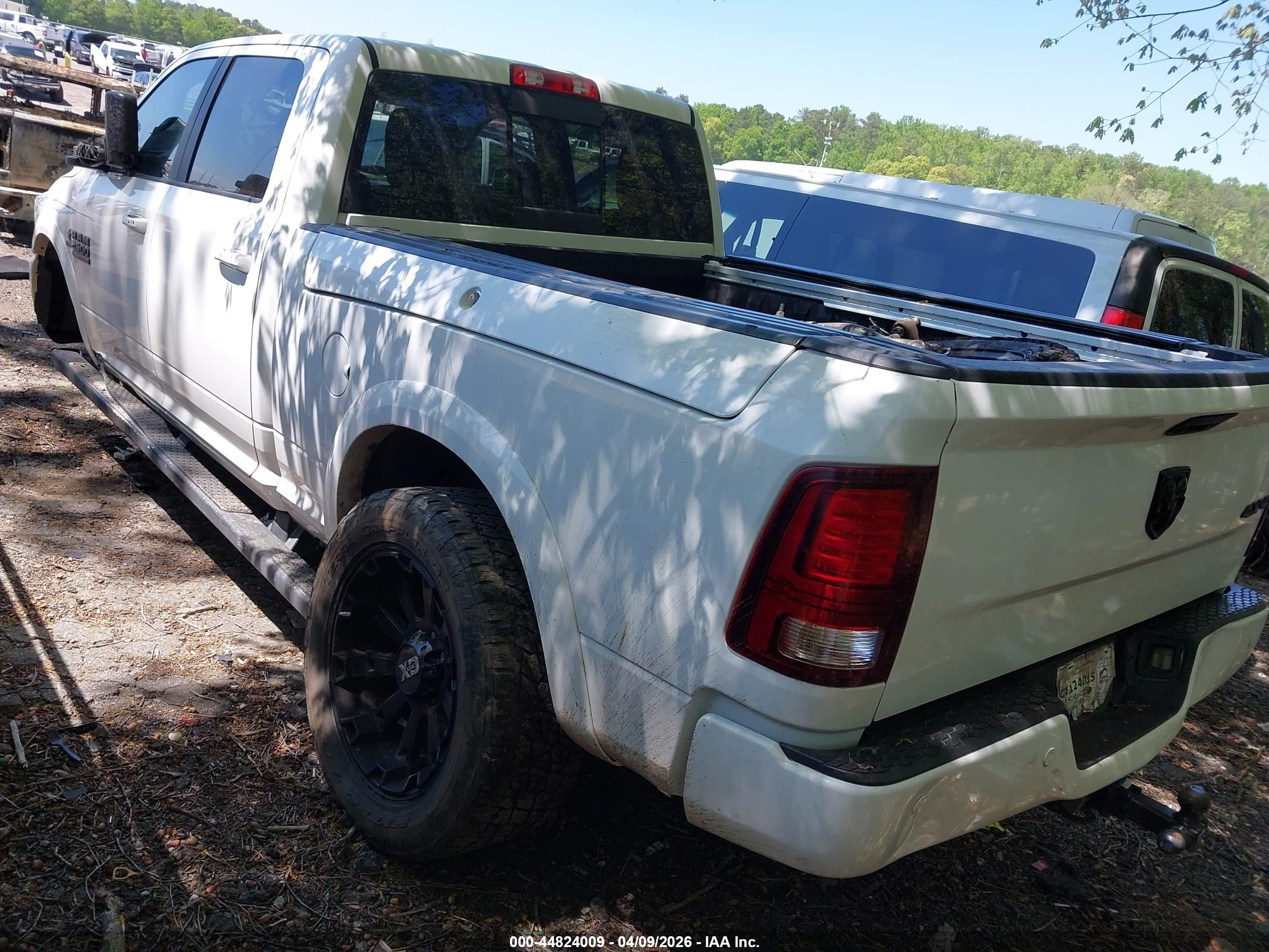 2017 Ram 2500 VIN 3C6UR5FL6HG586384 IAAI salvage auction — Front End, Salvage (Idaho), sold $8,600 on 2026-09-13 (photo 3)