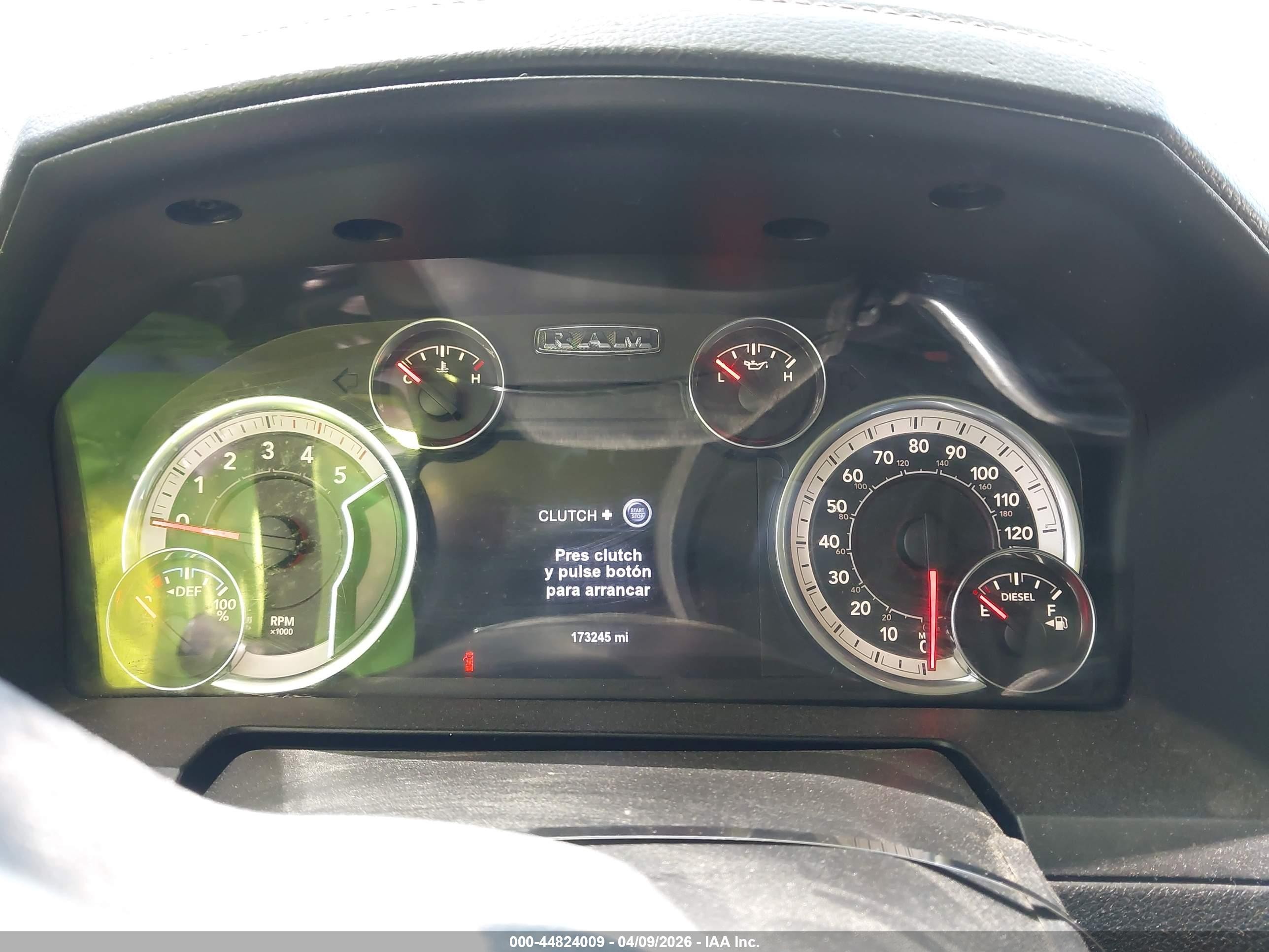 2017 Ram 2500 VIN 3C6UR5FL6HG586384 IAAI salvage auction — Front End, Salvage (Idaho), sold $8,600 on 2026-09-13 (photo 7)