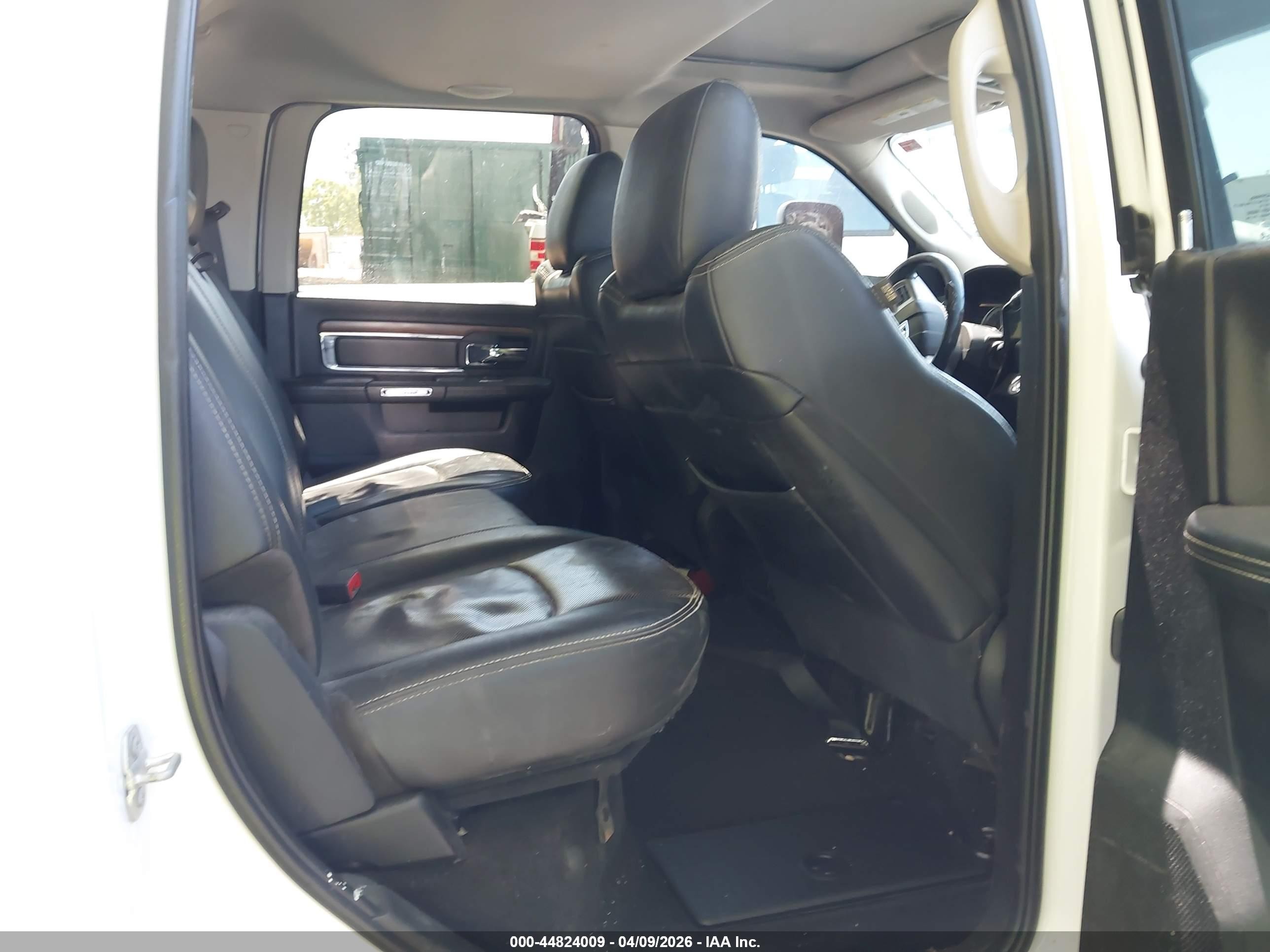 2017 Ram 2500 VIN 3C6UR5FL6HG586384 IAAI salvage auction — Front End, Salvage (Idaho), sold $8,600 on 2026-09-13 (photo 8)