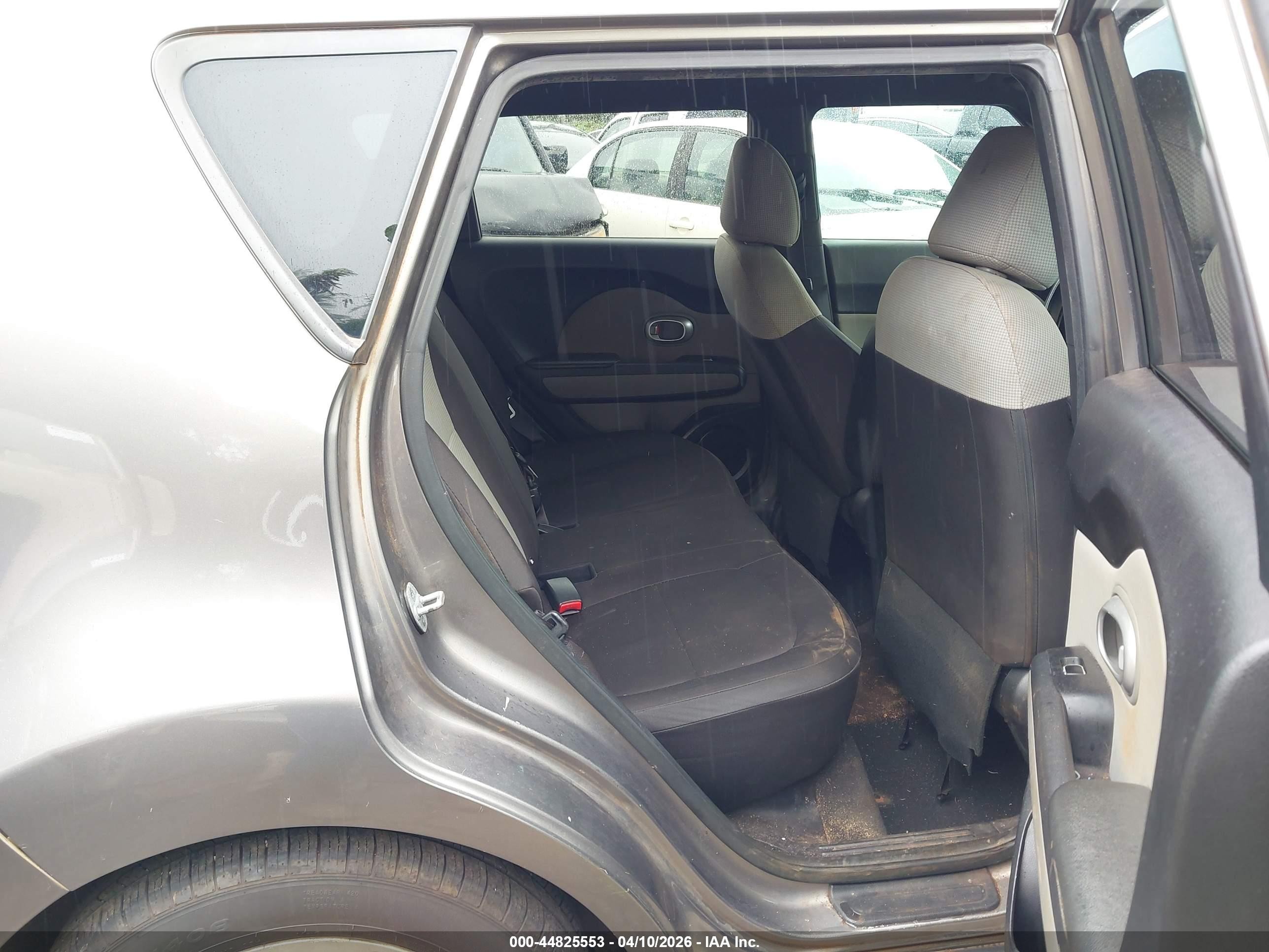 2018 Kia Soul VIN KNDJN2A20J7579338 IAAI salvage auction — Front & Rear, Salvage (Hawaii), sold $200 on 2026-06-27 (photo 8)