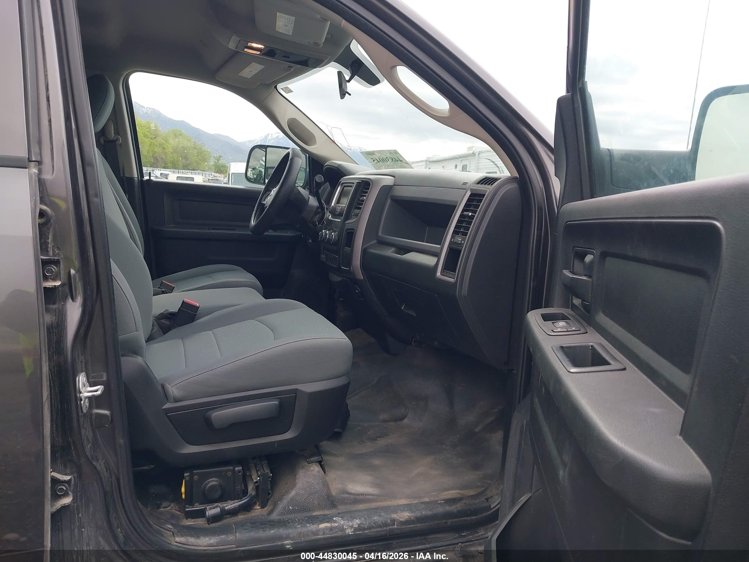 2017 Ram 3500 VIN 3C7WRTCL3HG678050 IAAI salvage auction — Rear End, Salvage (Idaho), sold $23,950 on 2026-07-09 (photo 5)