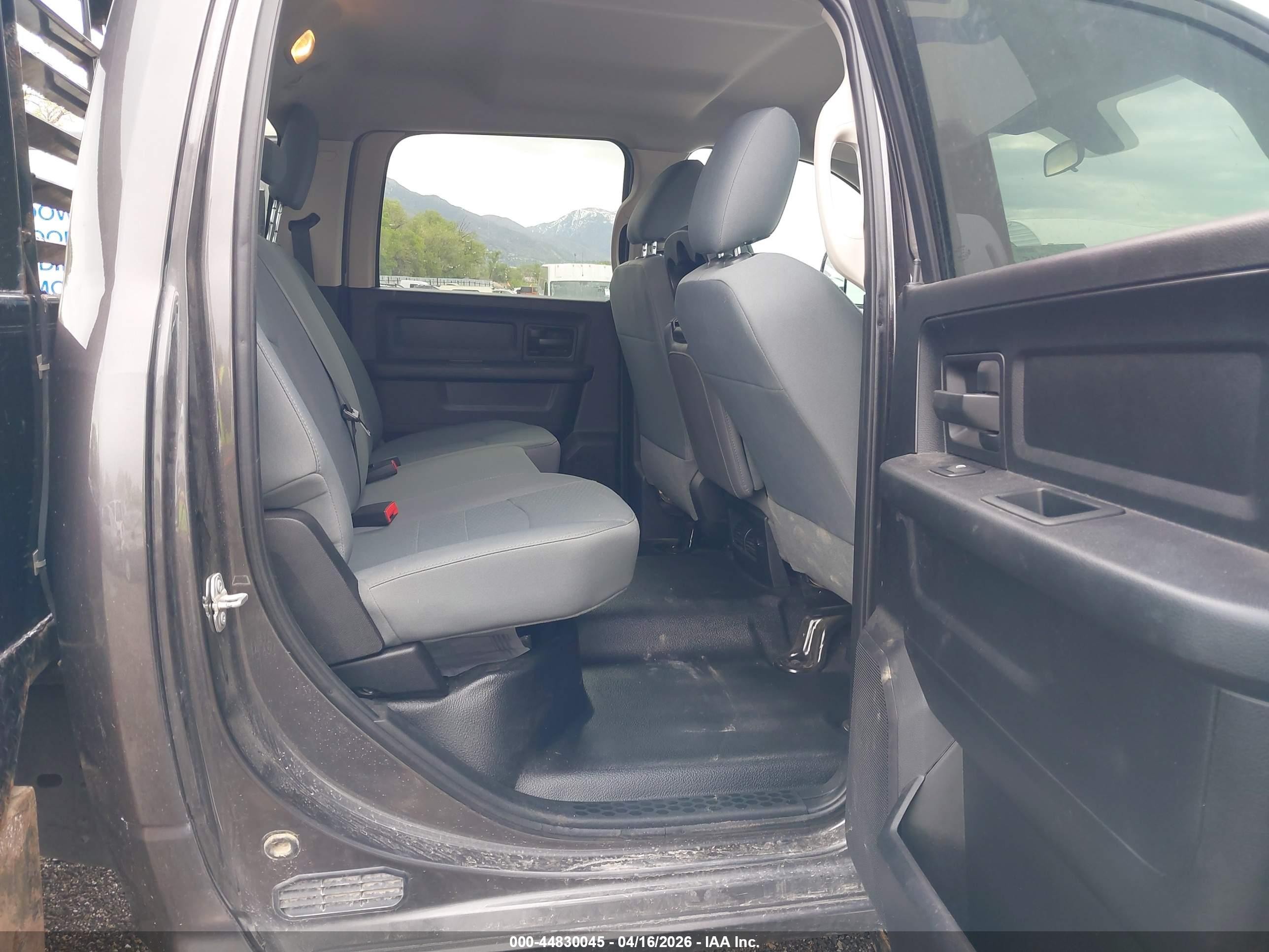 2017 Ram 3500 VIN 3C7WRTCL3HG678050 IAAI salvage auction — Rear End, Salvage (Idaho), sold $23,950 on 2026-07-09 (photo 7)